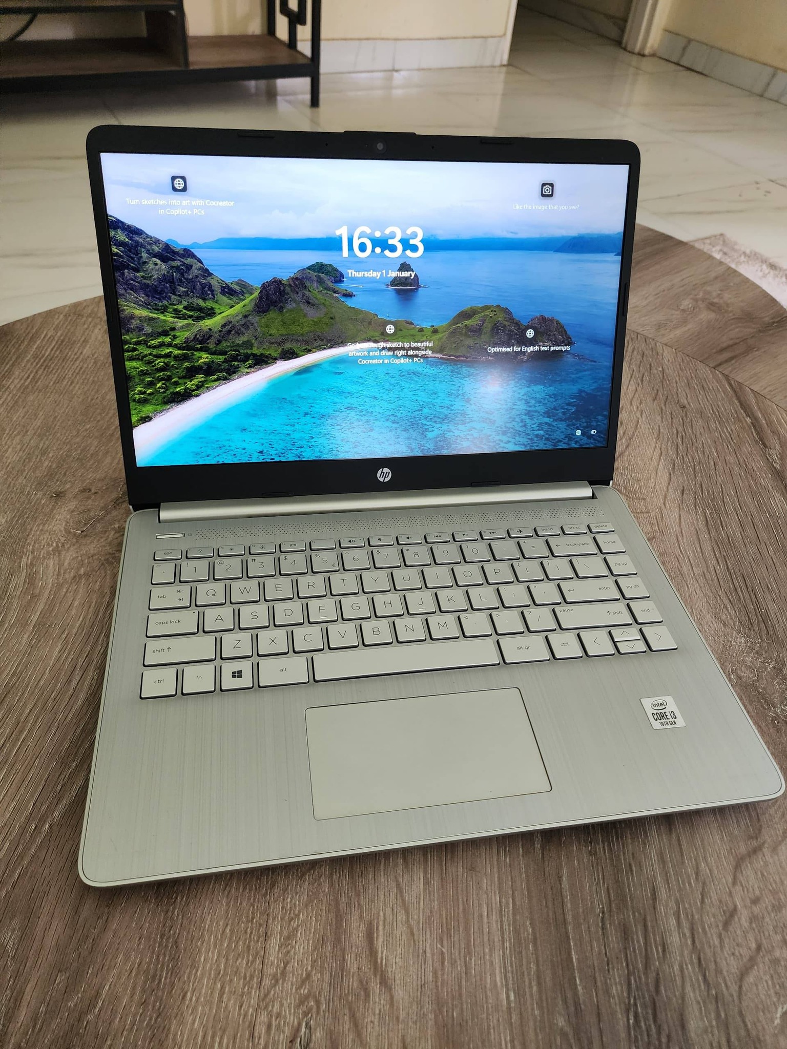 Excellent Condition] HP Laptop 14s-dk0xxx AMD A4-9125 4GB