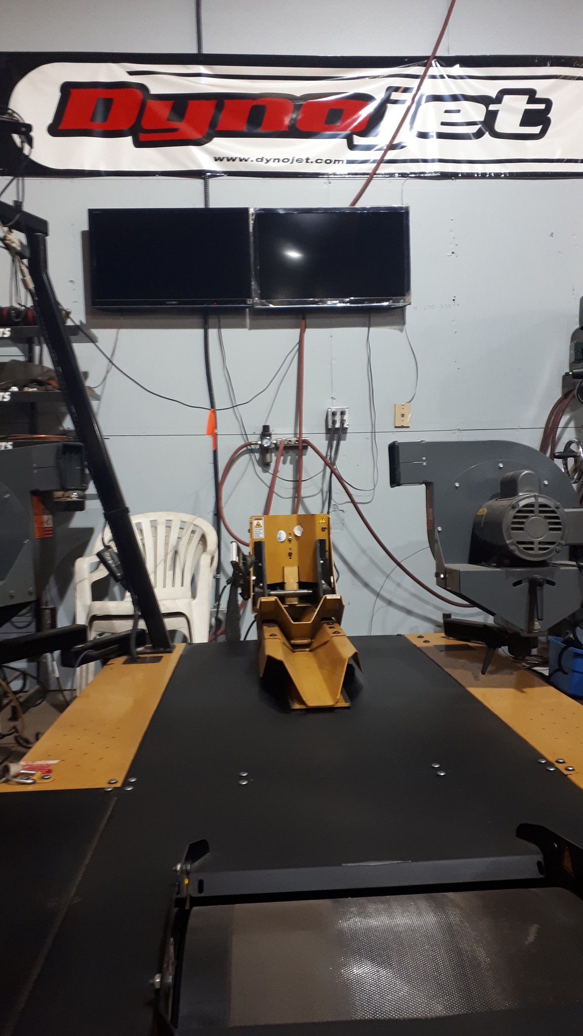 sold-dynojet-250i-mortorcycle-dyno-for-sale-comes-with-loading-ramp