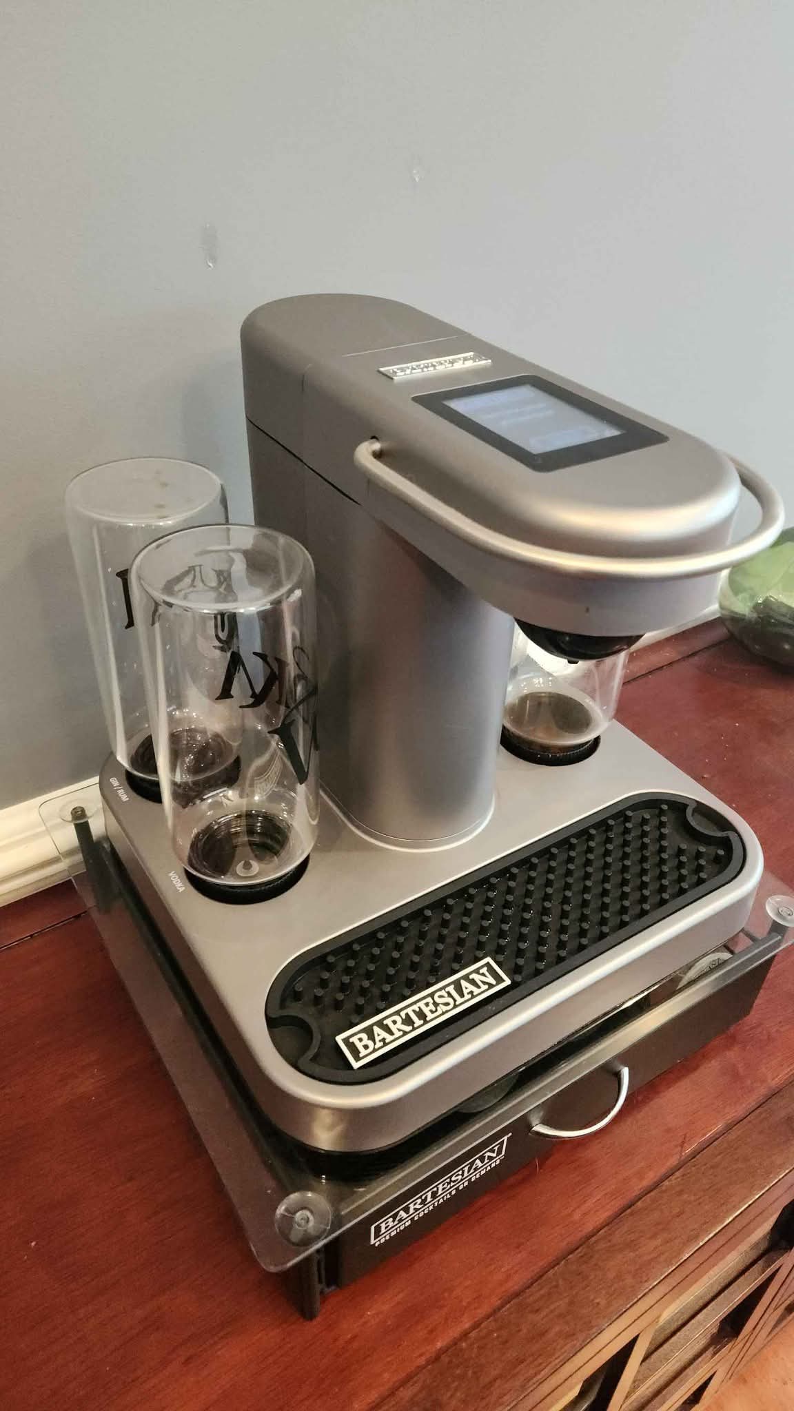 Bartesian Premium cocktail maker bar robot w/ stand and drawer - Frozen ...