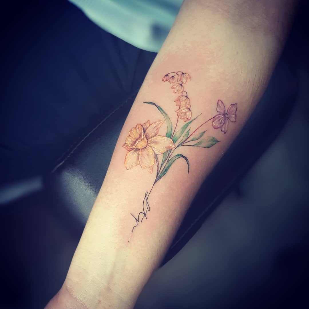 Fleur Mois De Naissance Tatouage