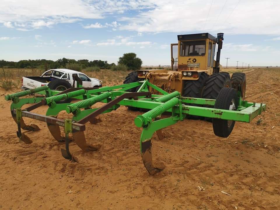 Value - REF:BPott Agrico T1000 ripper te koop 6 tand R90... | Facebook