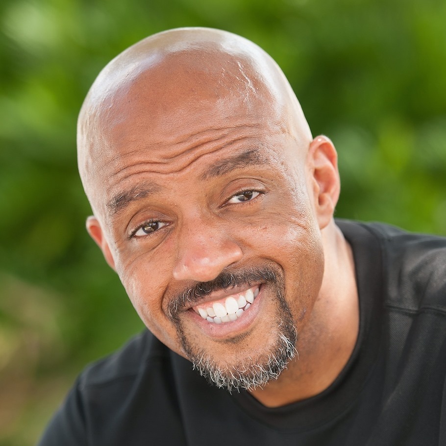 Voiceover Omar K. Mills