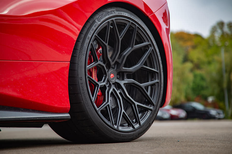LK Performance - How to improve the look of your Ferrari...