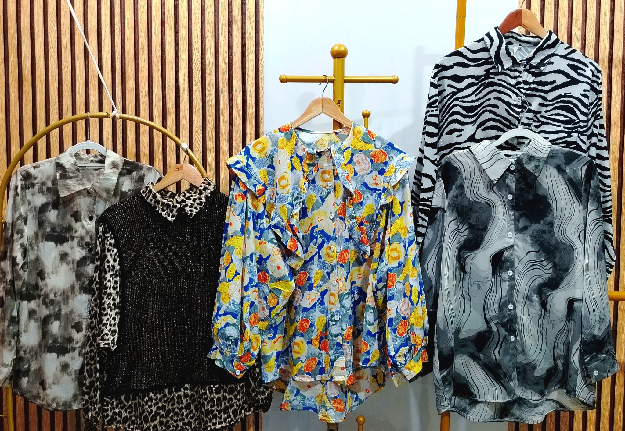Rafida H Arab - New collection of Premium tops New Oodt... | Facebook