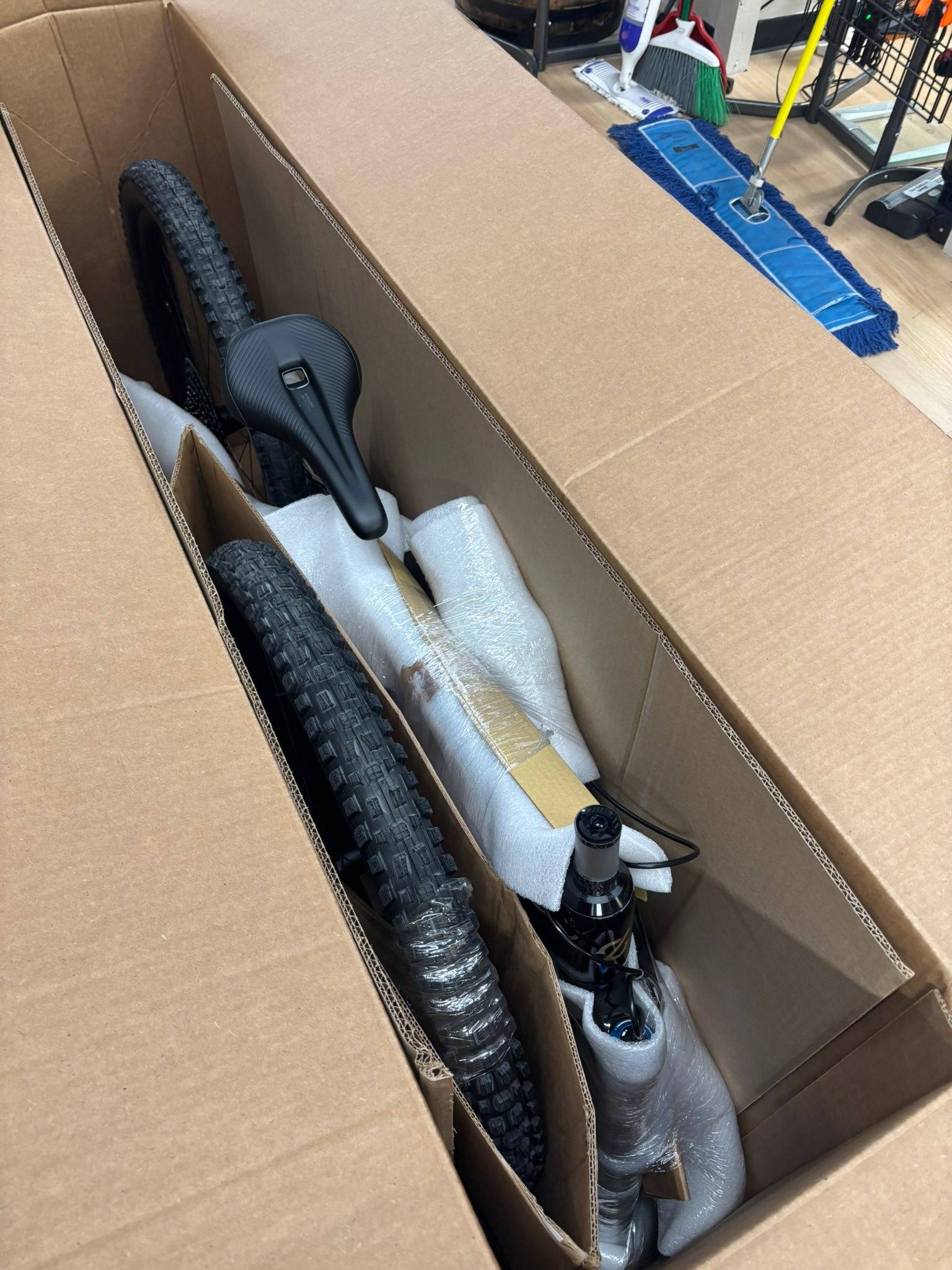 iso matt klower A quick shoutout to N+1 bikes. I ordered an amflow carbon pl pro on Black Friday and it shipped out today! N+1 sent a text with pictures of my bike and detailed حبوب لجمال البشرة sermorelin ipamorelin cjc 1295 Pack:2 Packs