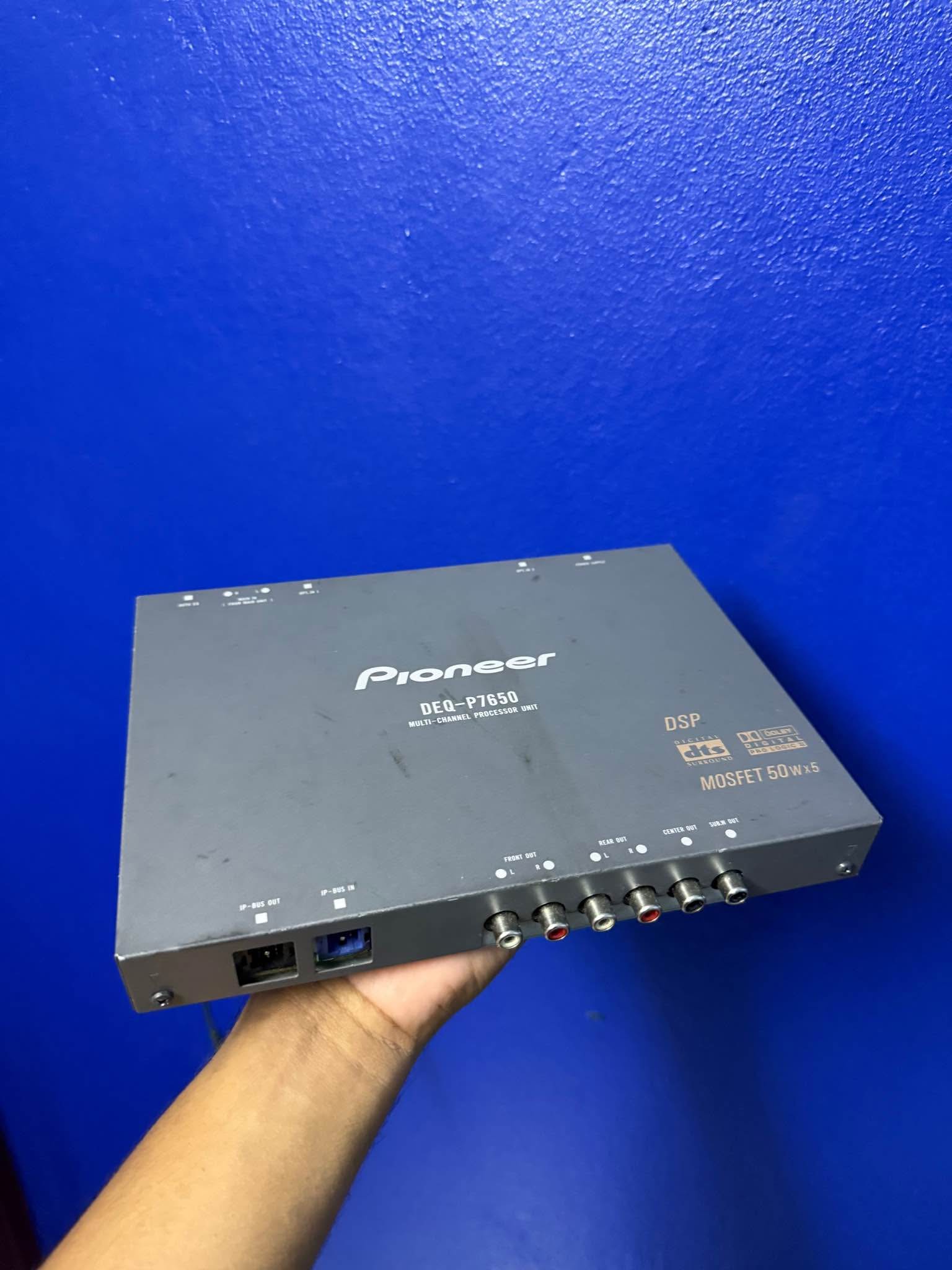 Pioneer DEQ-P7650 DSP 本体 DSP Pioneer DEQ P7650 Digital 5.1-Channel Audio Processor (DSP