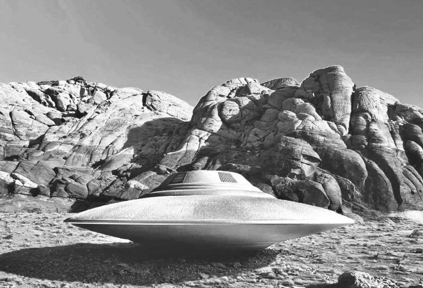 Area 51 UFO model kit in diorama