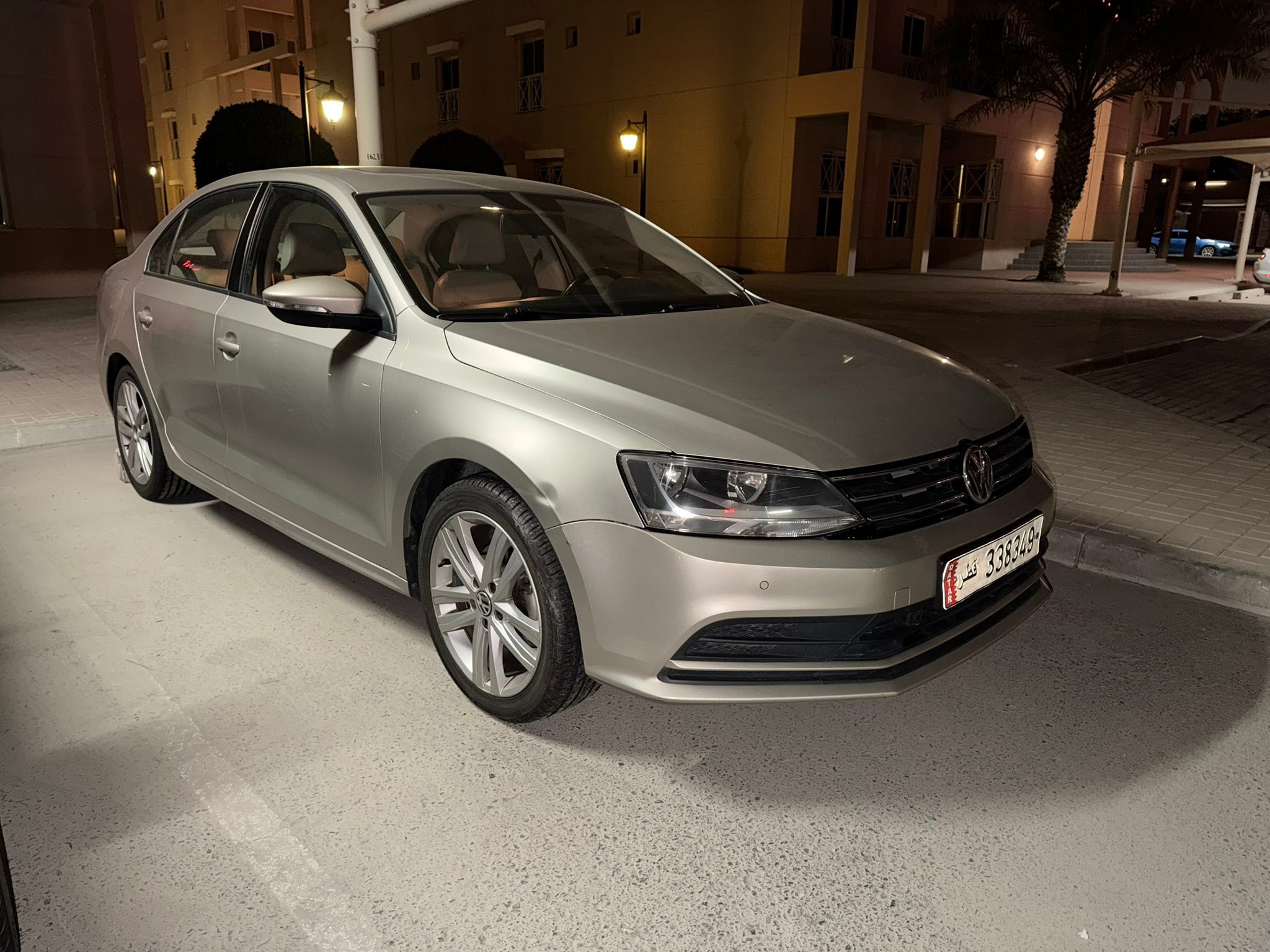 Model 2012. Shaken 1 year. Kilometers 159700. Navigation. Tv. Back