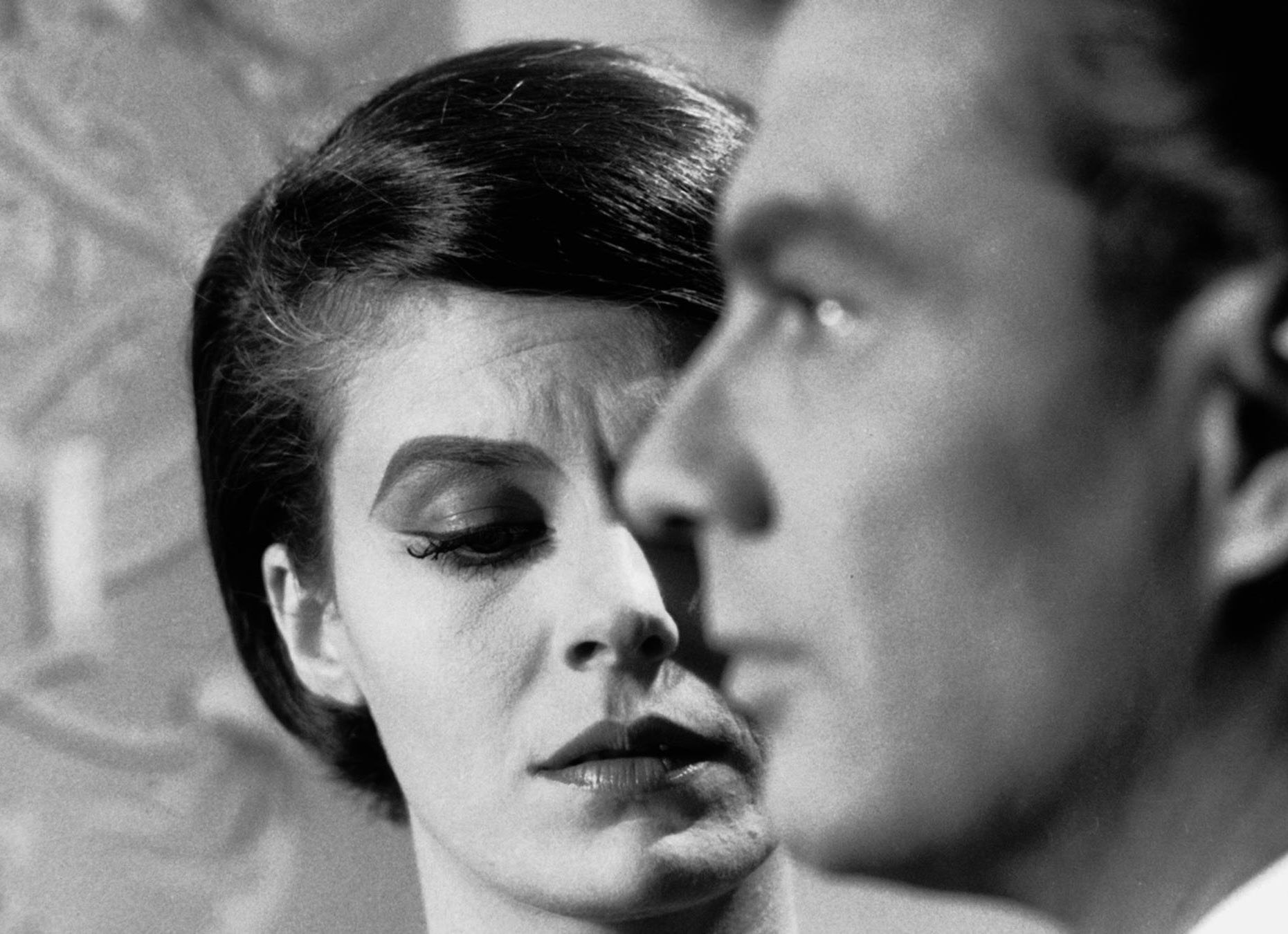 去年マリエンバートで」(1961)と「不滅の女」(1963) by アラン・ロブ 