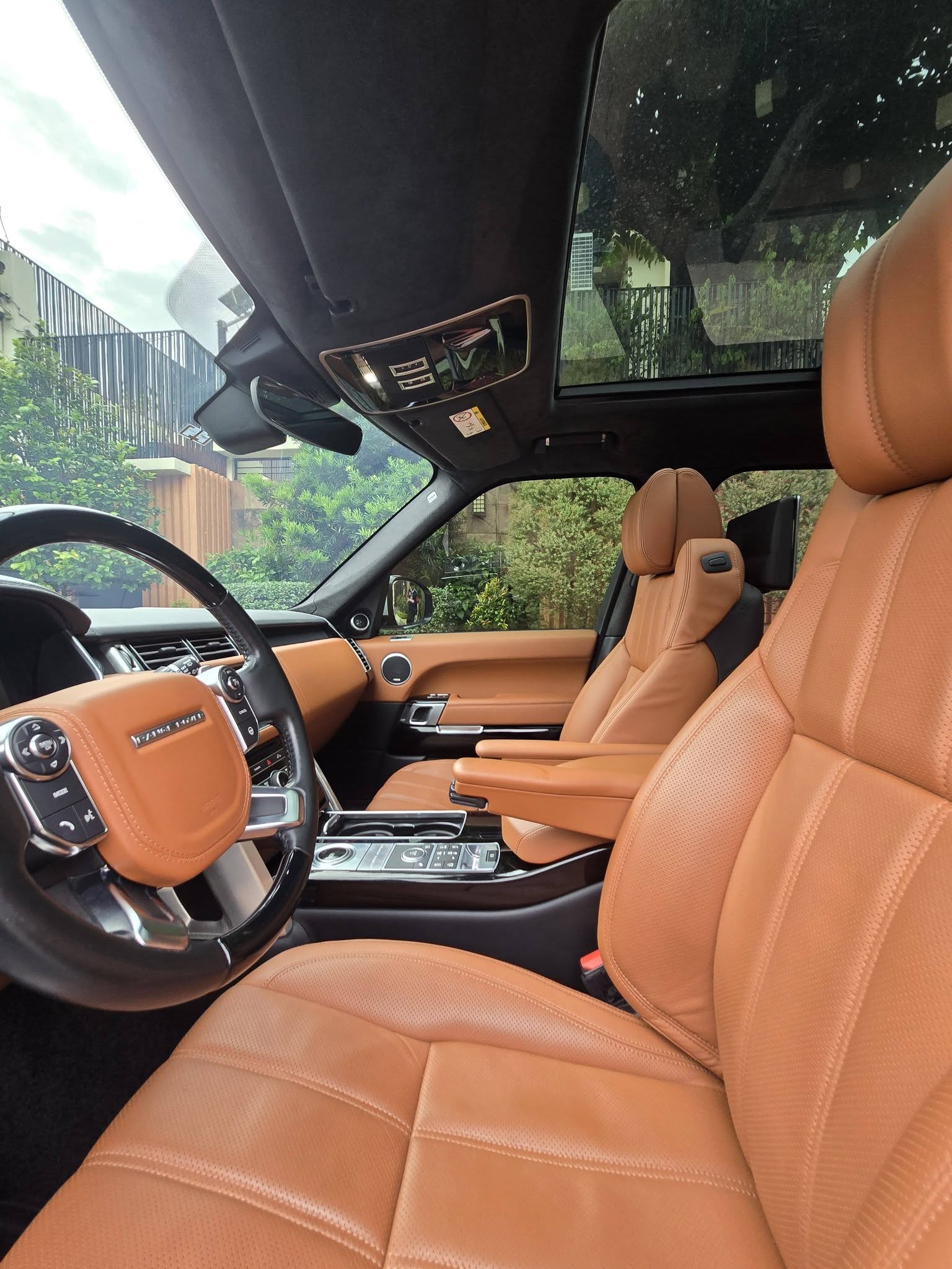 Land Rover Range Rover Autobiography🤍 . Year Model: 2017