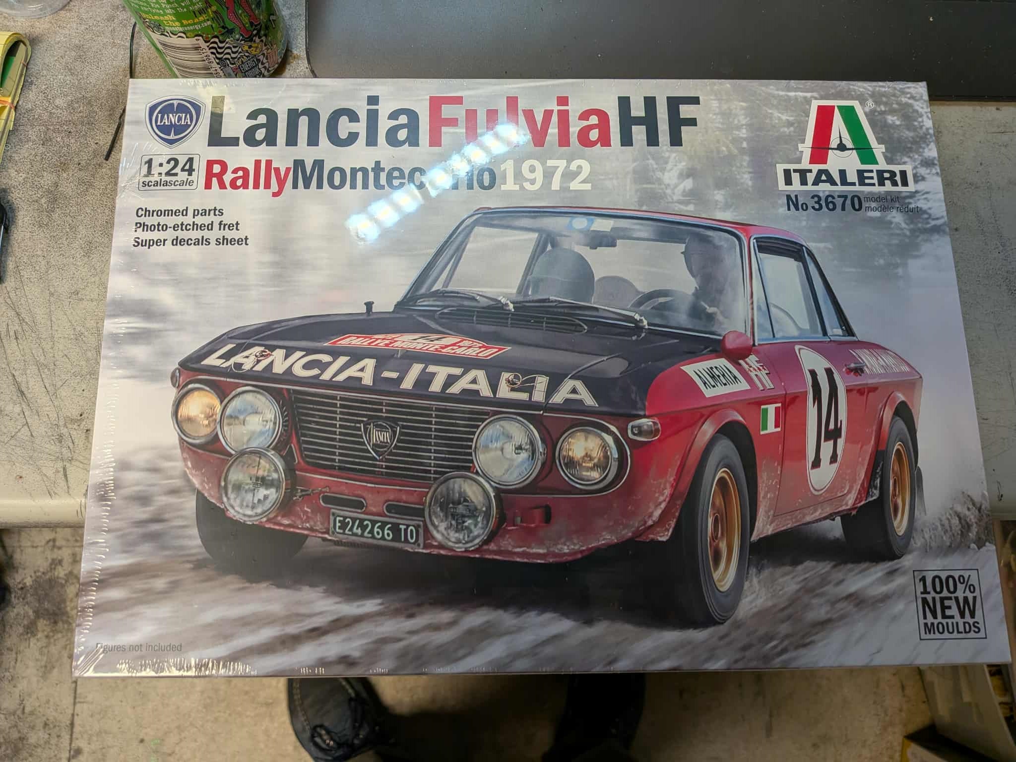 Building Italeri