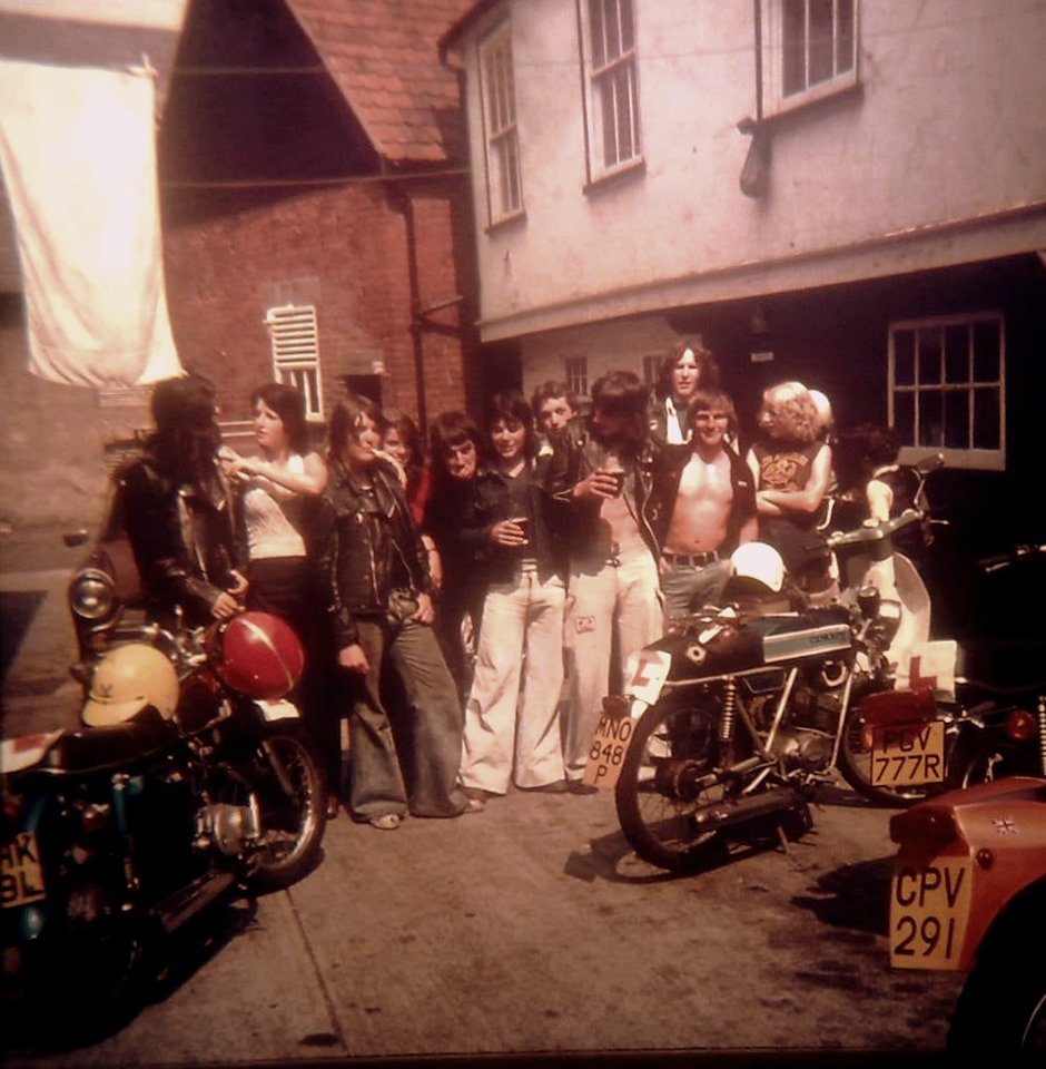 The North East Essex Times | White Hart Manningtree 1970s | Facebook