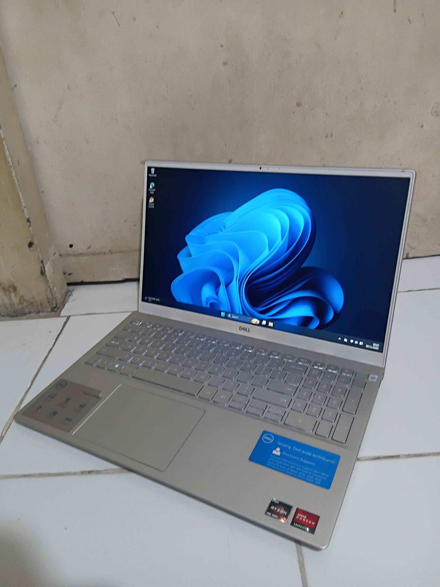 Dell inpiron 5405 Ram 16 gb Ssd 256 gb Procesor AMD Ryzen 5-4500U 