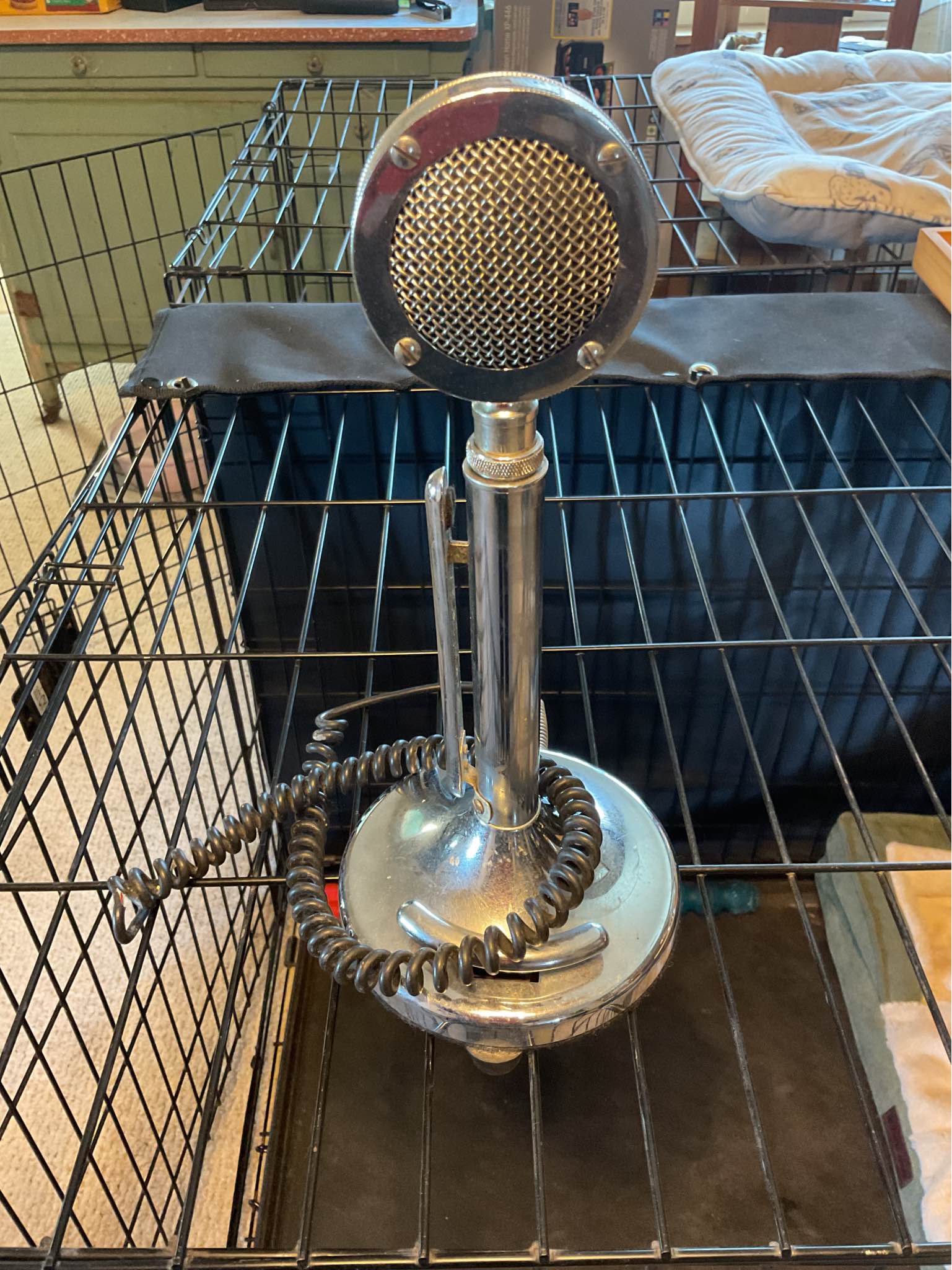HAM RADIO | Astatic D-104 microphone, a vintage crystal microphone ...