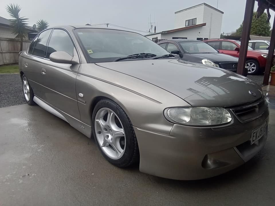 2000 Holden Commodore Senator Signature LS1 - Cars & Trucks - Tauranga ...