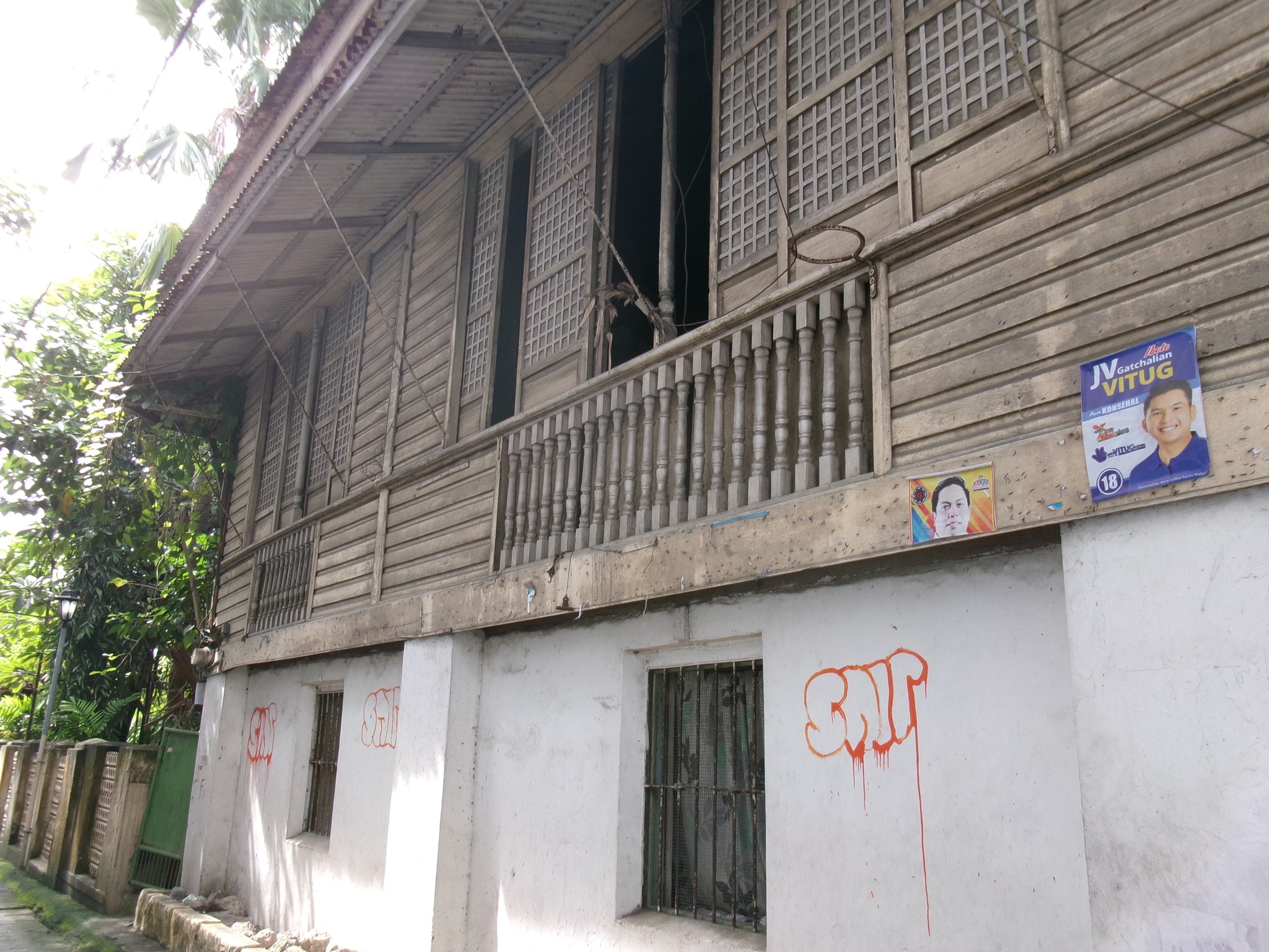 ANCESTRAL HOUSES in the PHILIPPINES (AHP) | Old House by the River ...