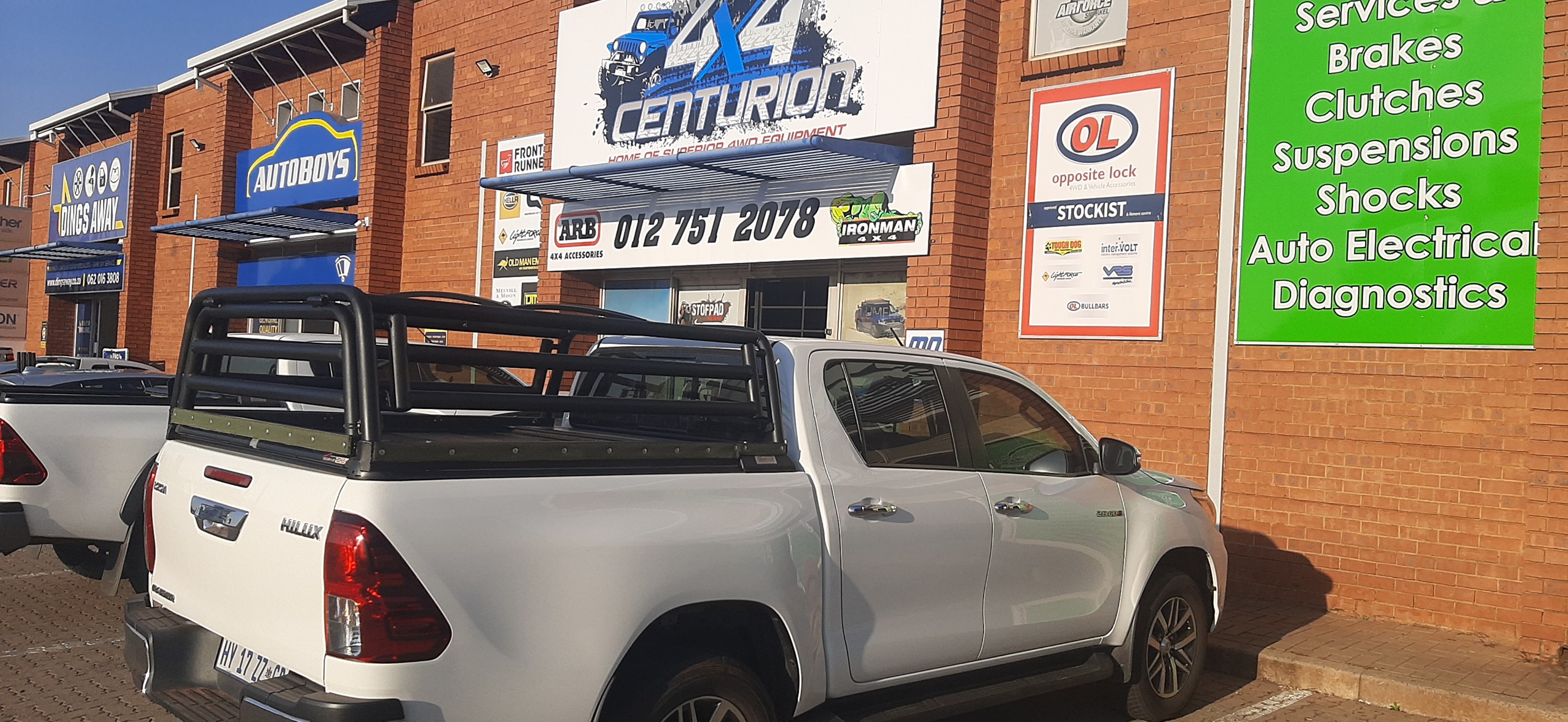 4x4 Centurion - 👉👉TOYOTA HILUX👈👈 Aluminium Cattle Rails...