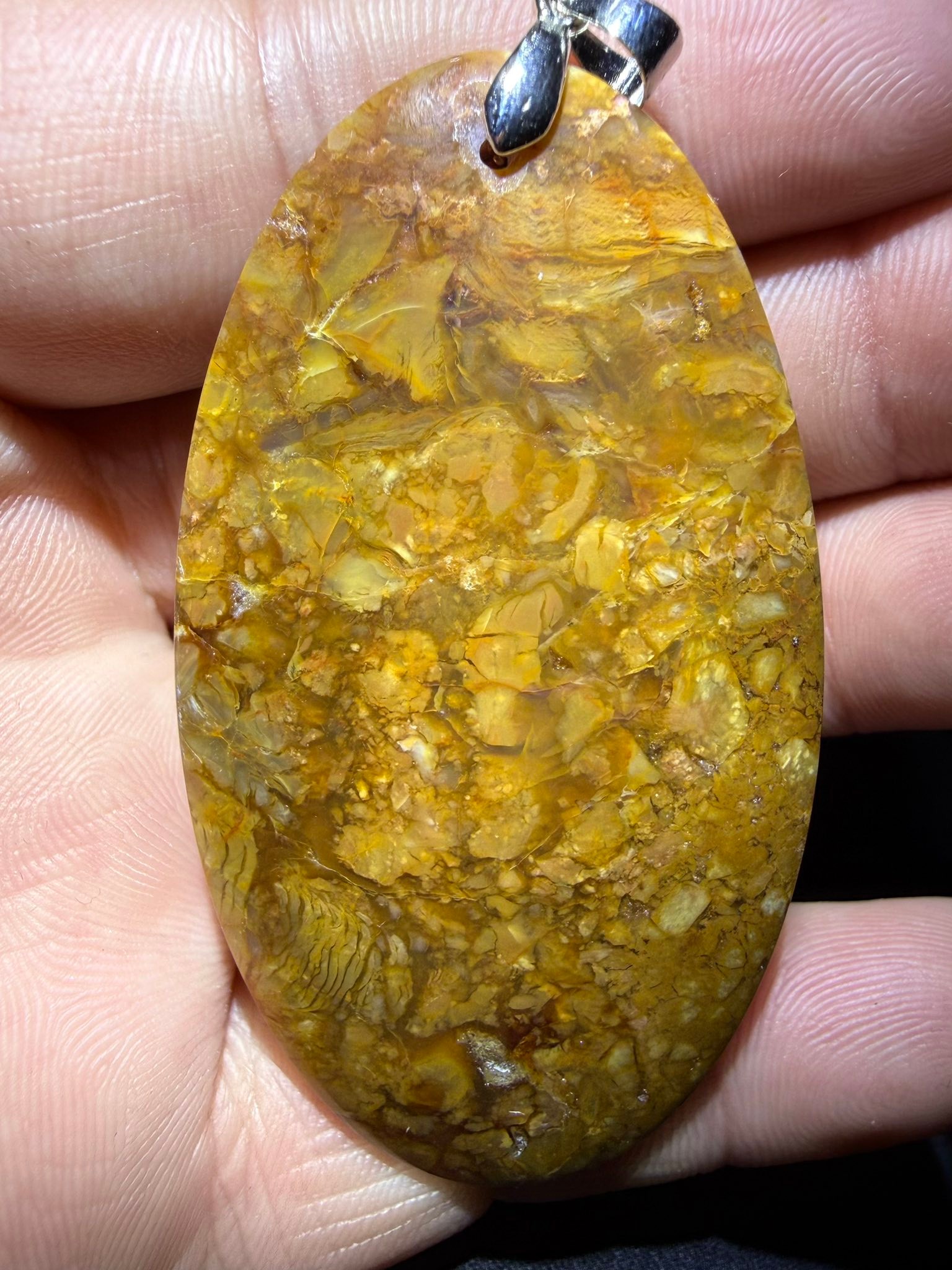 上次海寶撿到的西海岸玉石成品出爐，有金芒、有虎斑，都是西海岸的不敗