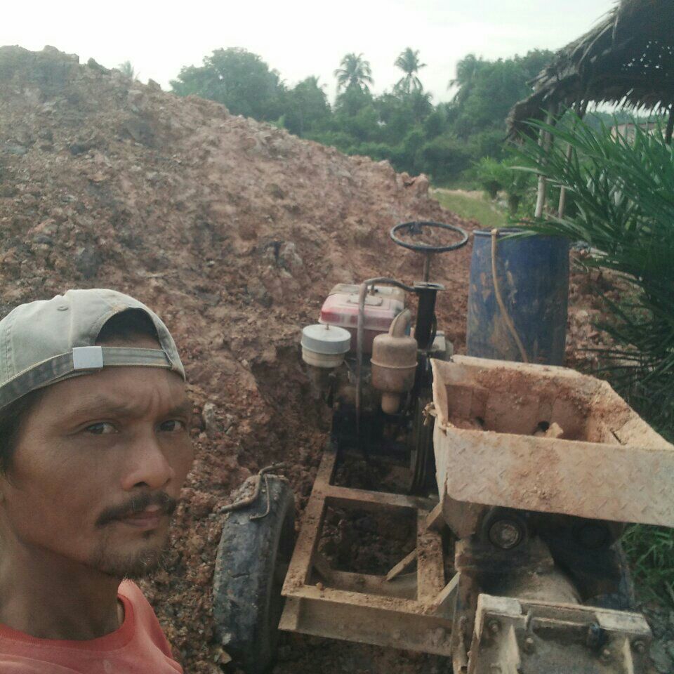 Dre Hutagalung