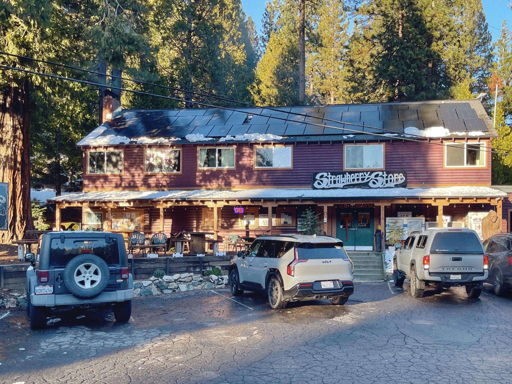 Strawberry Inn River Front Resort | Strawberry CA
