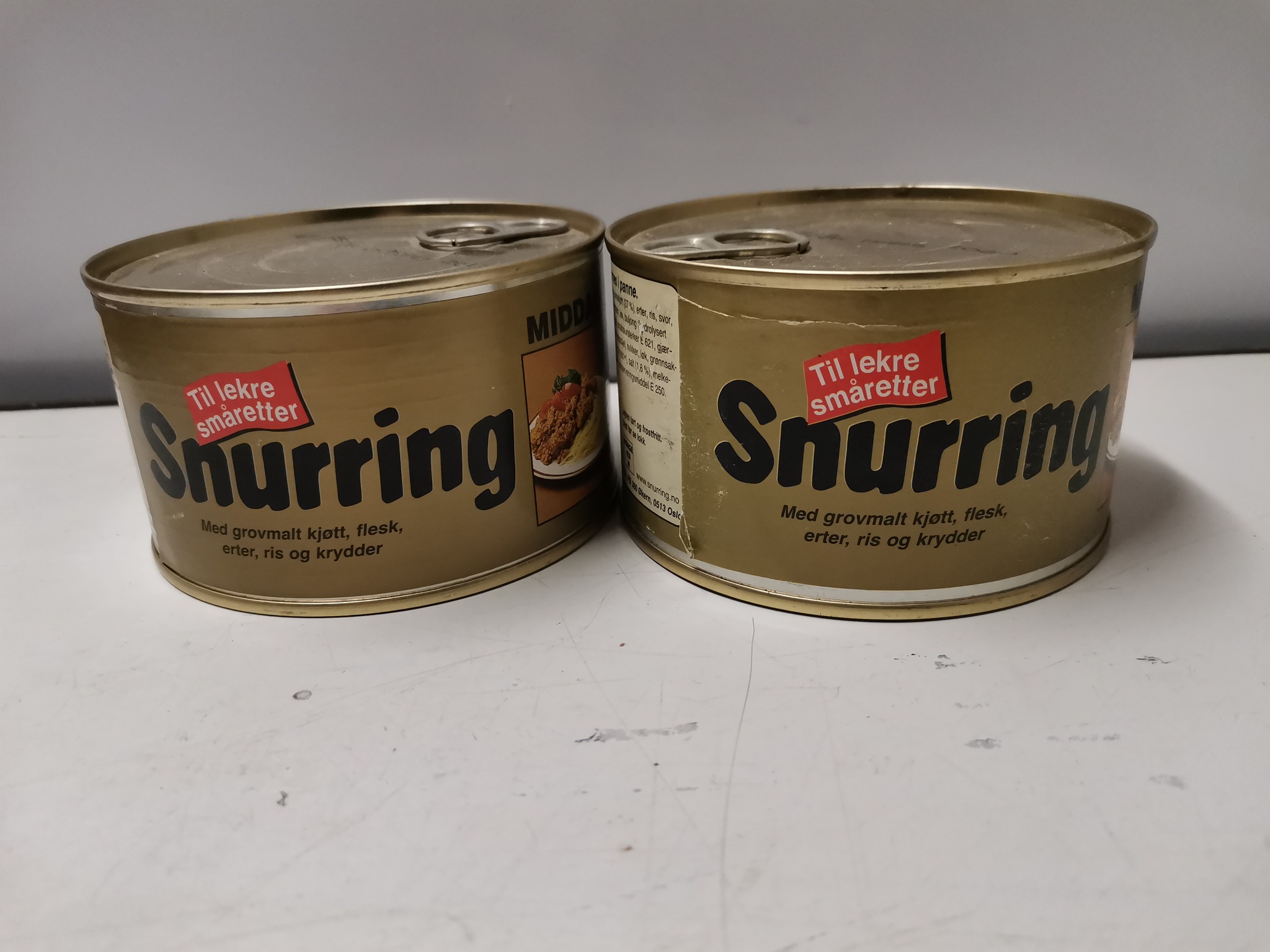 Vi som eier minst en Primus eller annet kokeapparat. | Har to bokser ...