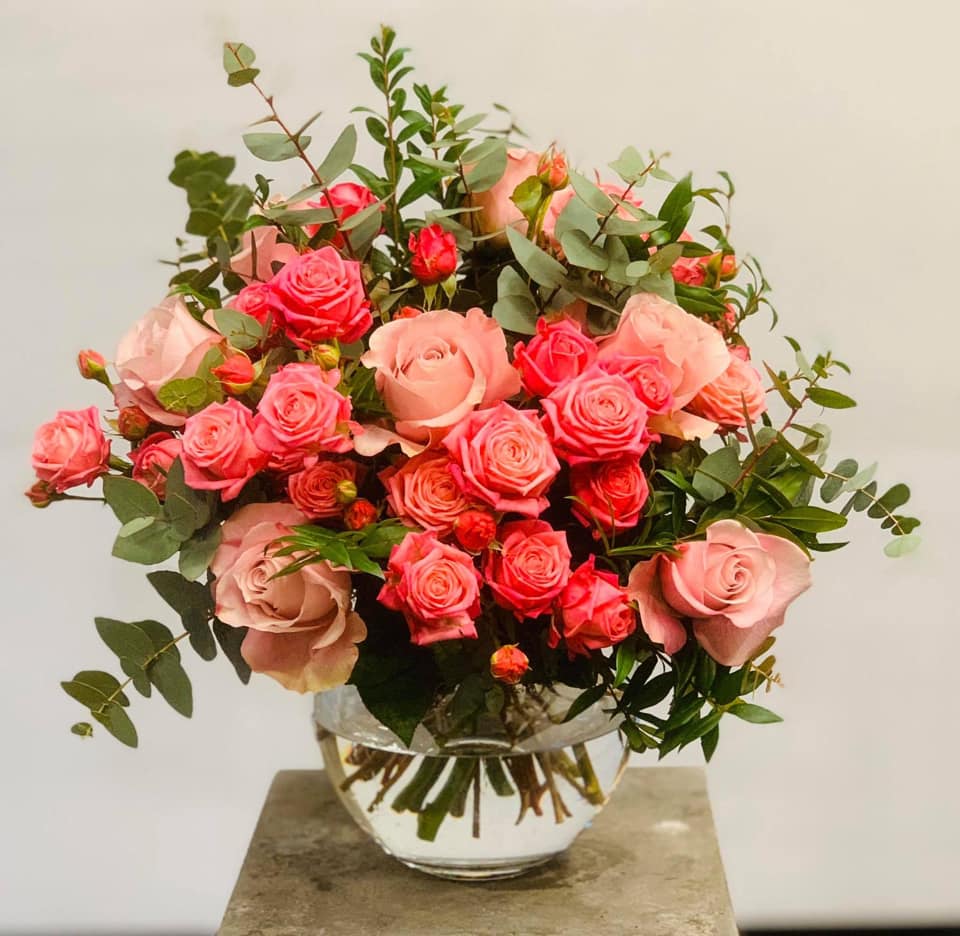 Beautiful inspiration how to style our... - VOORN Spray Roses
