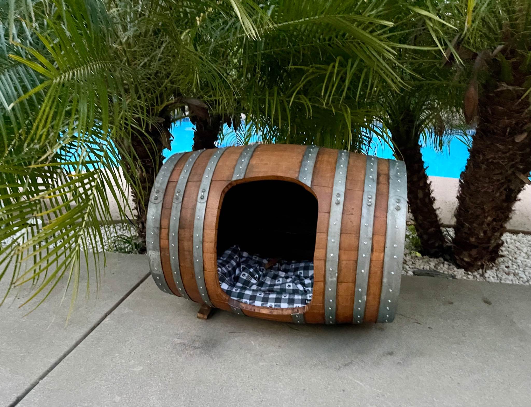 Dog crate - Dog Bed - House — Barrel - Dog Houses - Elk Grove