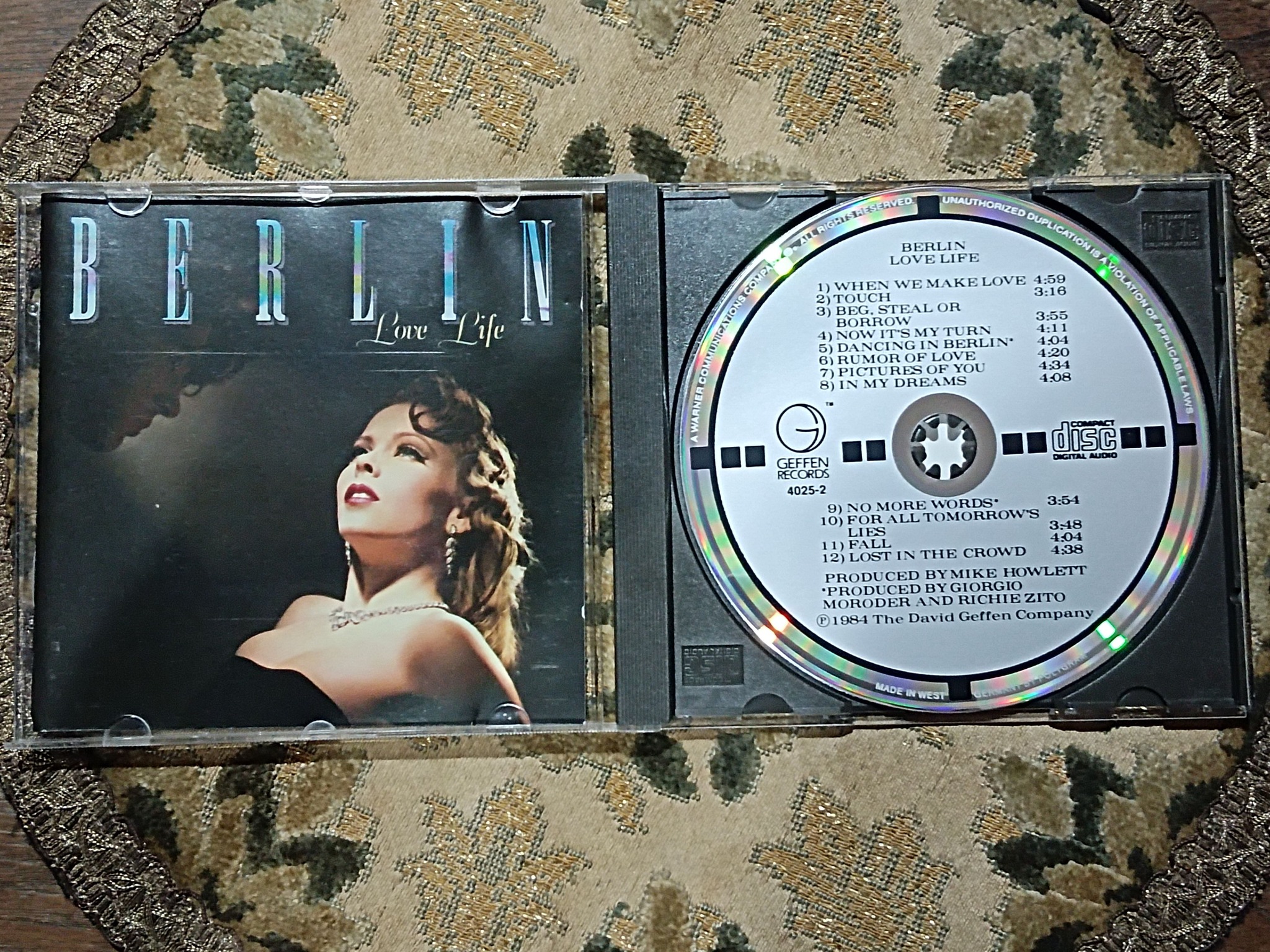 Berlin, Love Life ( Target CD )