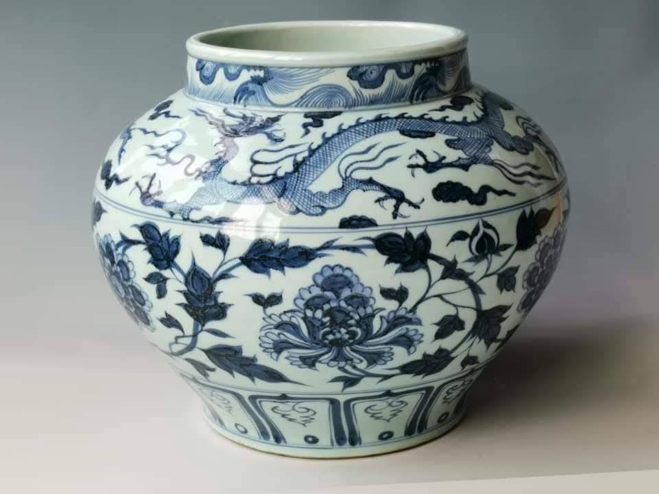 中国古美術/中国青花纏枝牡丹紋陶製枕/ 中国古美術/中国青花纏枝牡丹紋
