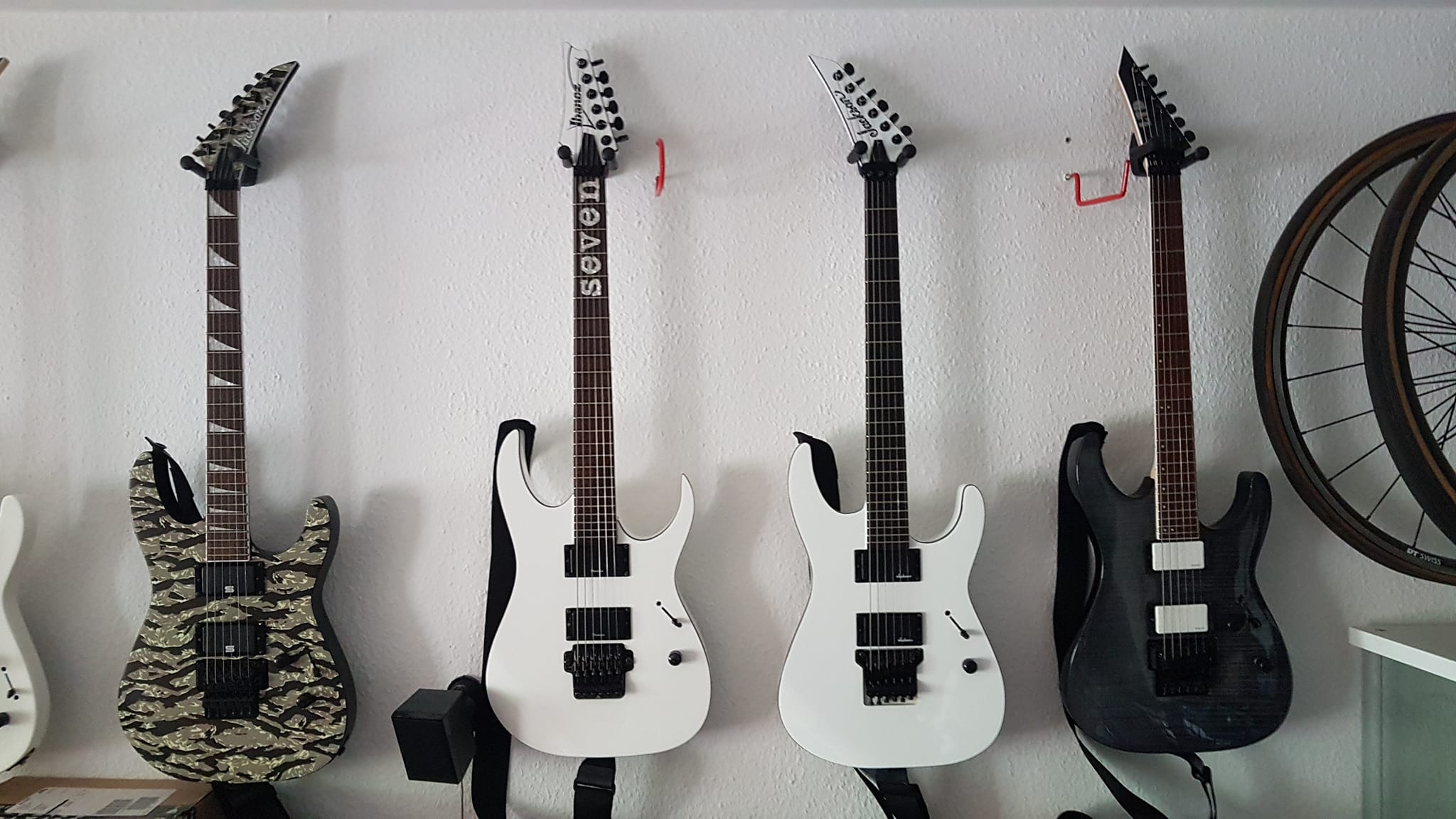 Ibanez MTM20 Mick Thomson guitar for sale