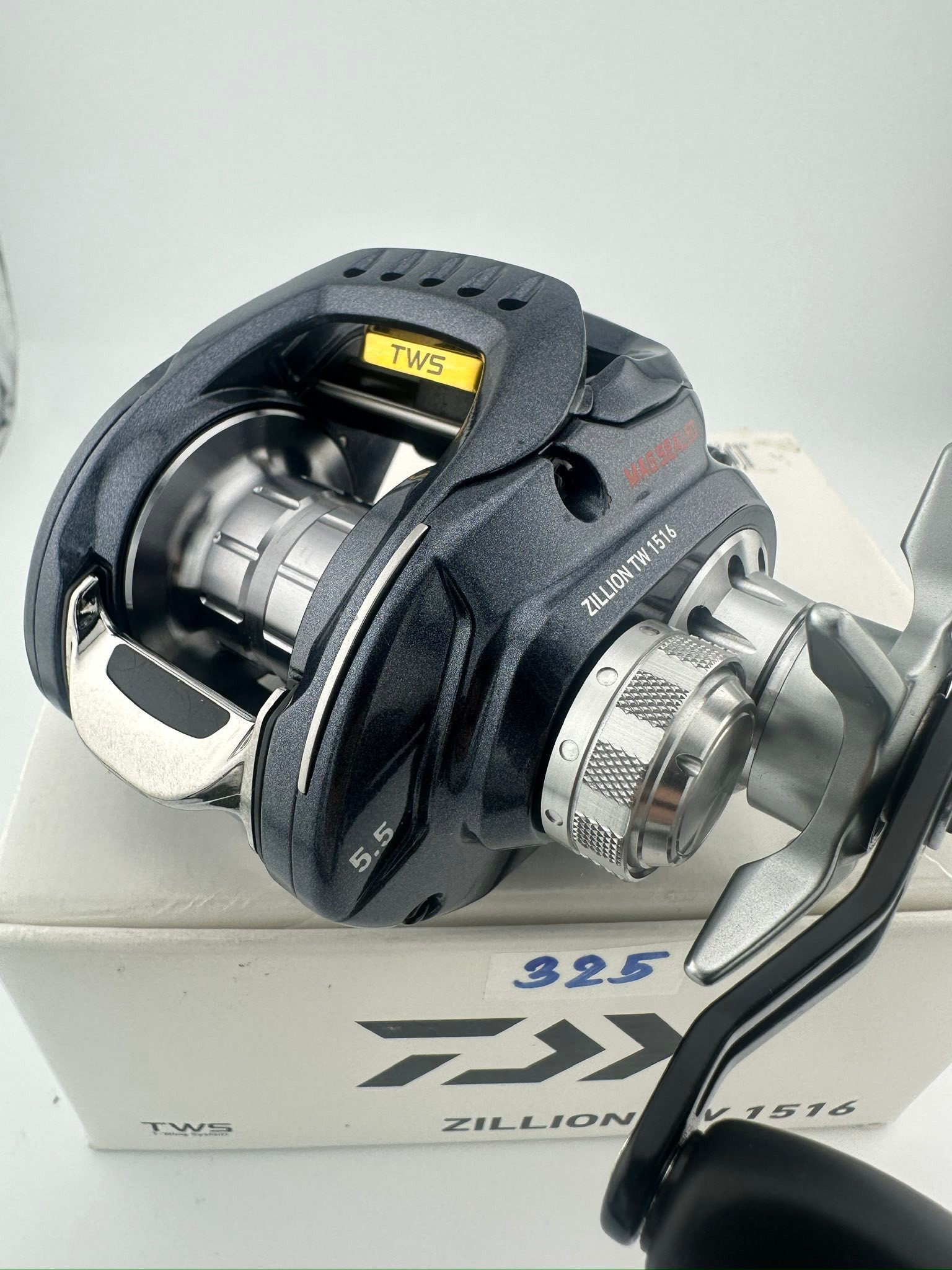 ダイワ　20 アルファスAIR TW 8.6L 325 daiwa zillion tw1516 5.5 ขวา👇👇
