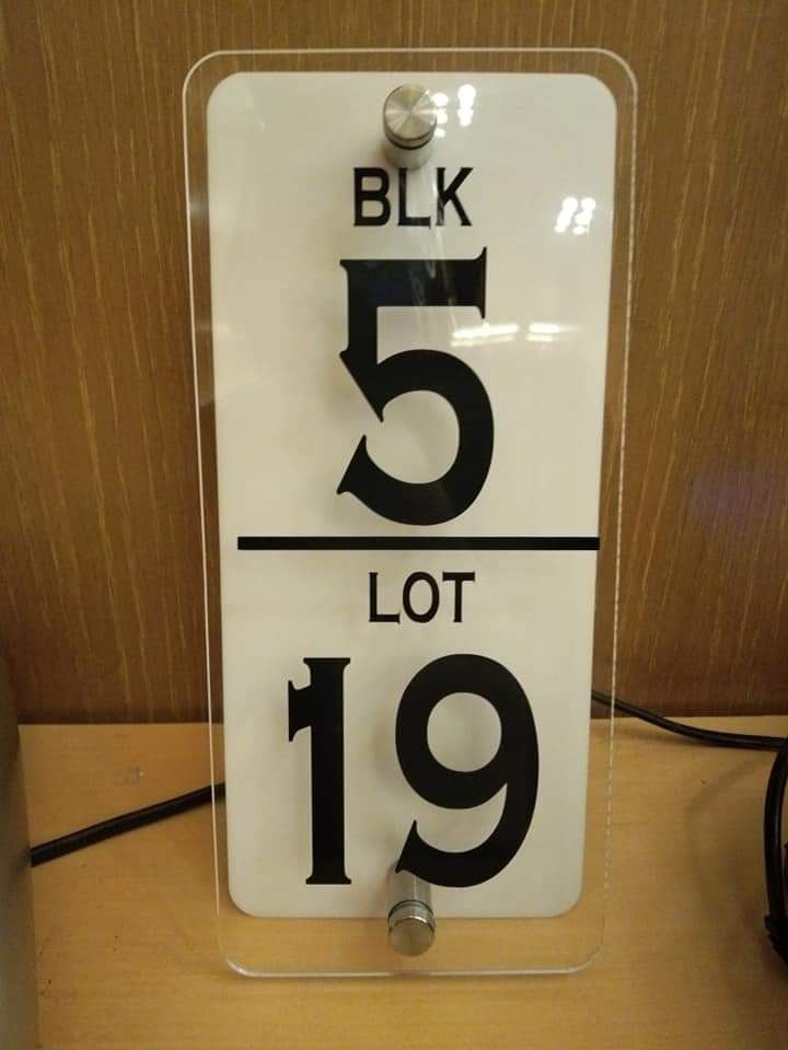 DAILYink - 🌈 ACRYLIC HOUSE ADDRESS 📌White background only...