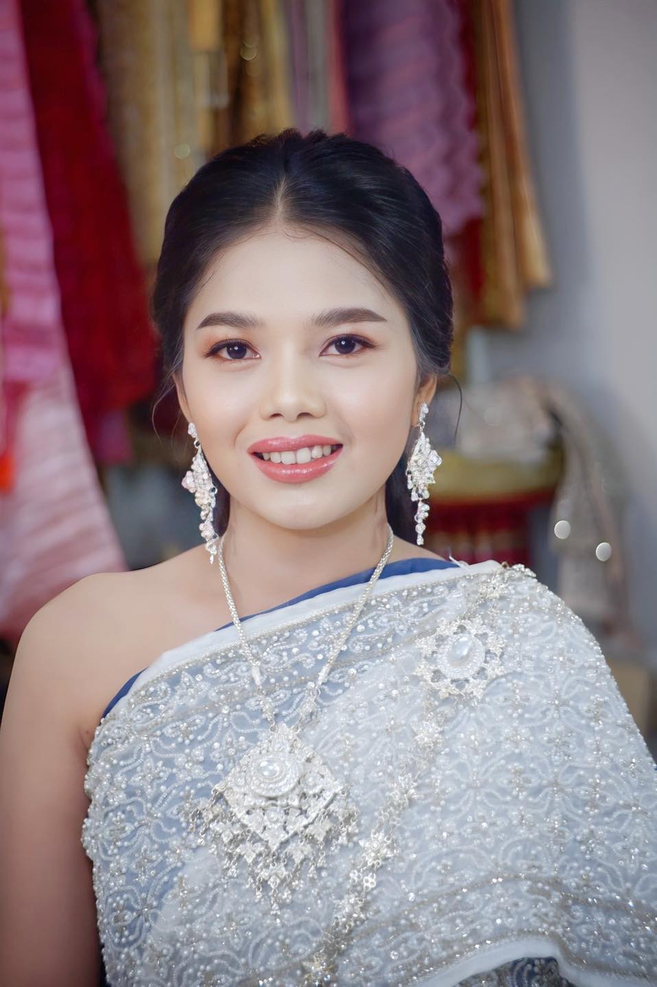 เจ้าสาว พิธีเช้า 9 พค.... - ณ ภัทร ชุดไทย อ.ปราสาท จ.สุรินทร์ | Facebook