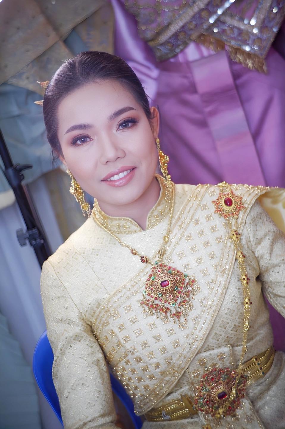 เจ้าสาว พิธีเช้า 9 พค.... - ณ ภัทร ชุดไทย อ.ปราสาท จ.สุรินทร์