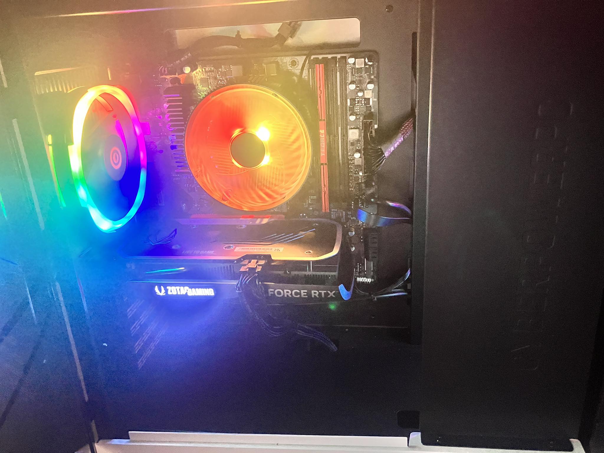 Ryzen 5 3600x Rx 6600xt 8gb 2x8 16gbs of ram Msi MPG x570 edge 