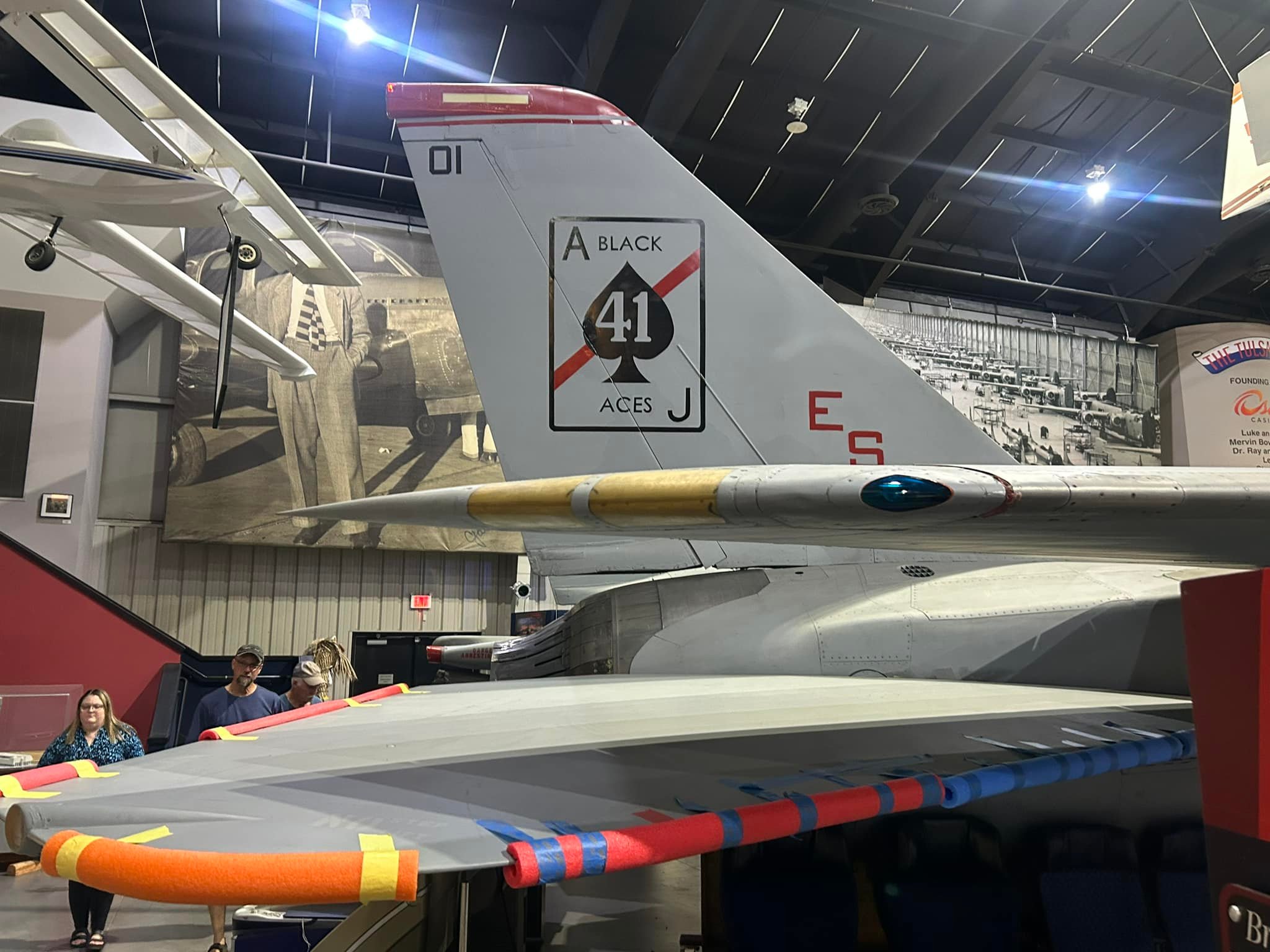 Photographing the VF-41 Tomcat at Tulsa Air and Space Museum