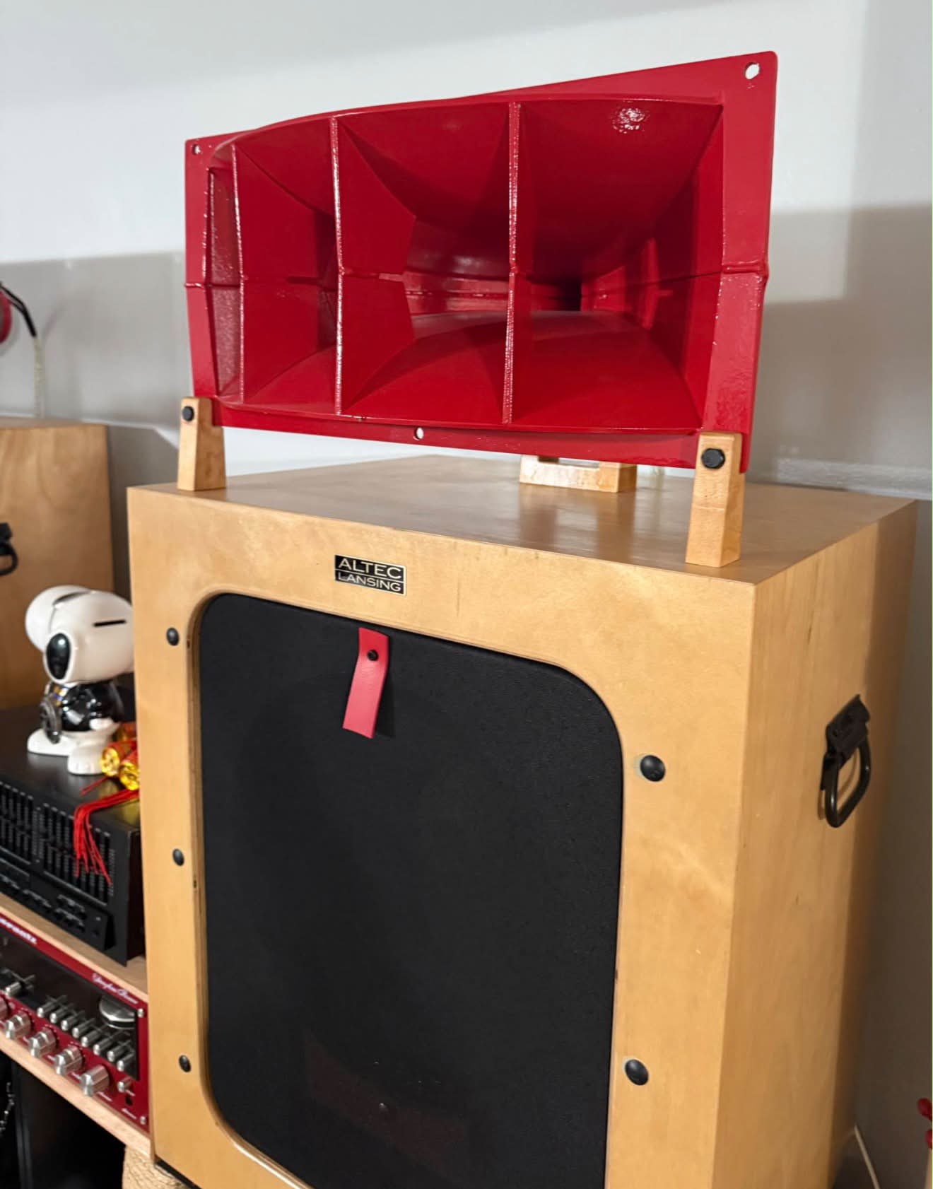 This is a vintage Goodmans Trebax horn-loaded compression tweeter