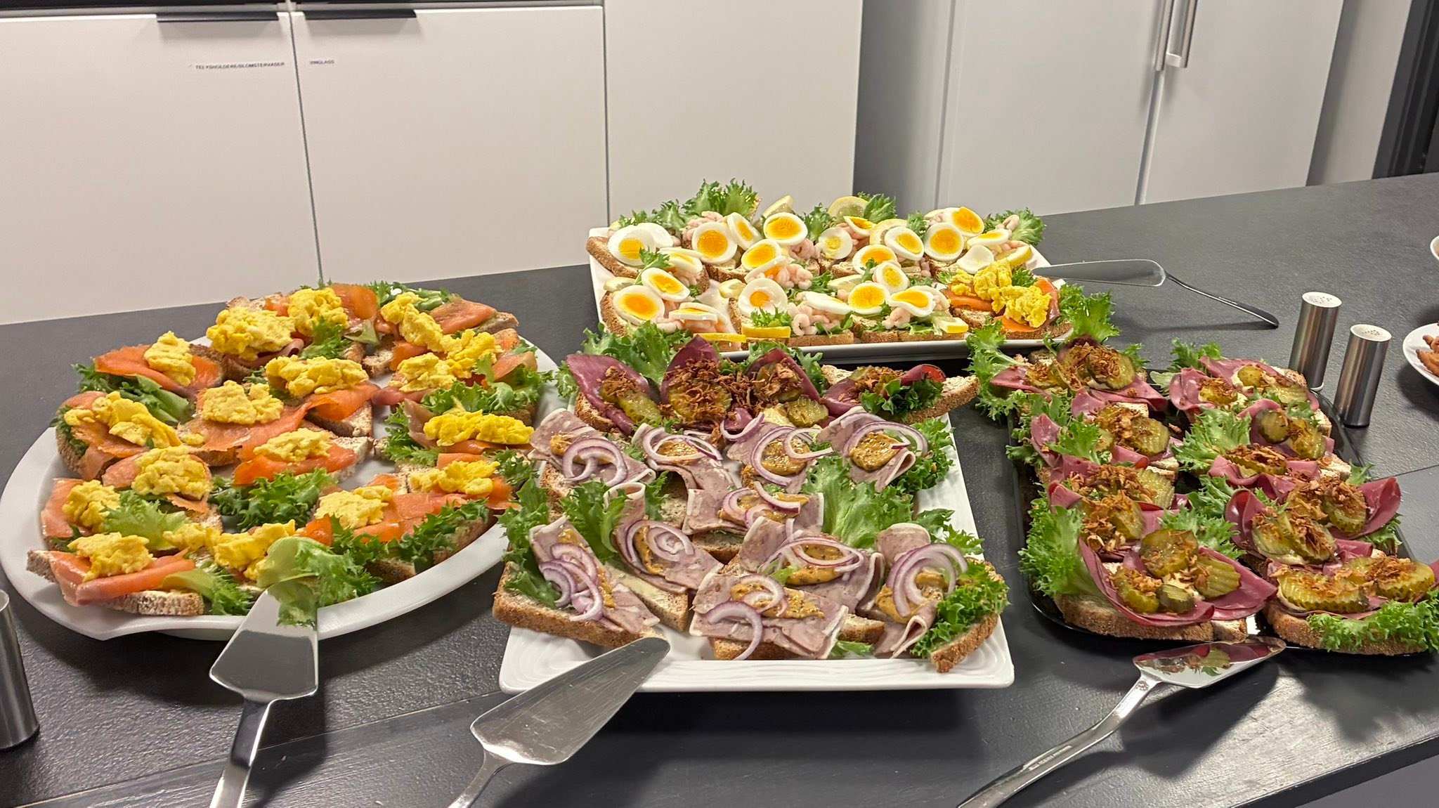 En trivelig stund på formiddagskafe i Flatåshallen i dag. | Facebook