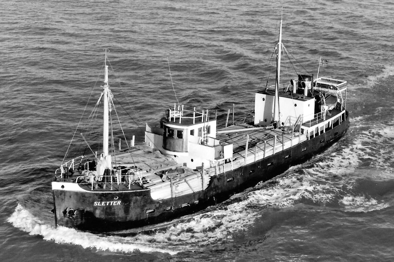 ジャスミン MS Scamper ship history and specifications