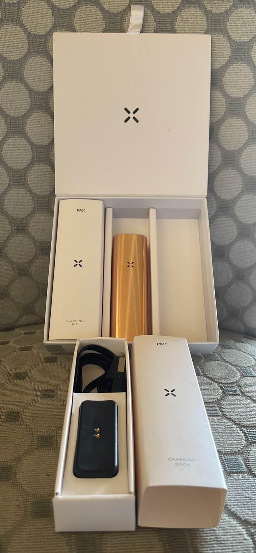 pax 3 gold Get your 25% discount on the Rose complete kit. A unique chance to get this beautiful version of the classic vaporizer. Check the link in the bio. *offer is nuts Flavour:Classic Tobacco 5% Flum Pebble Luscious Watermelon