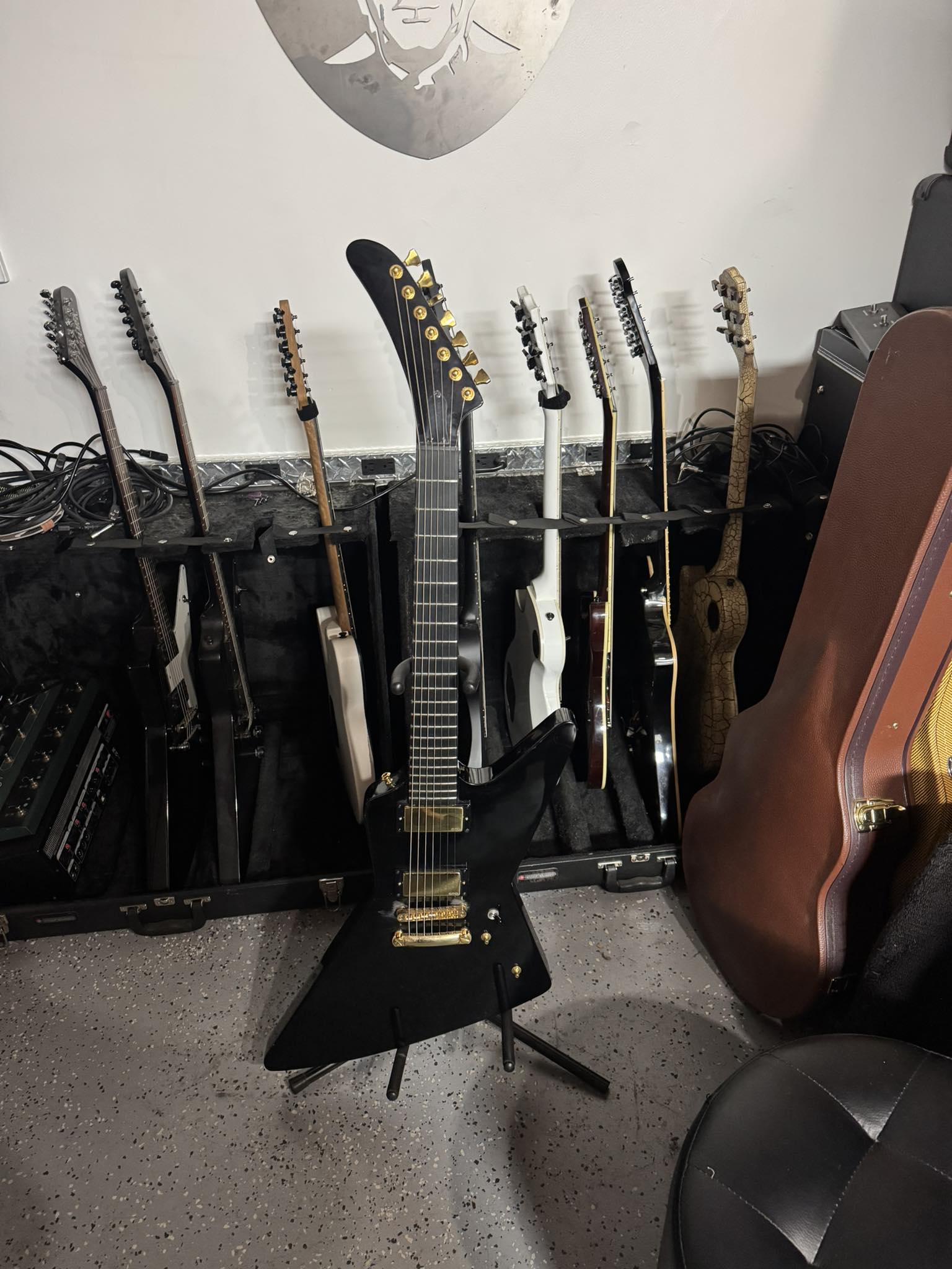Upgraded Chibesp Explorer with EMG Het set and Gotoh tuners
