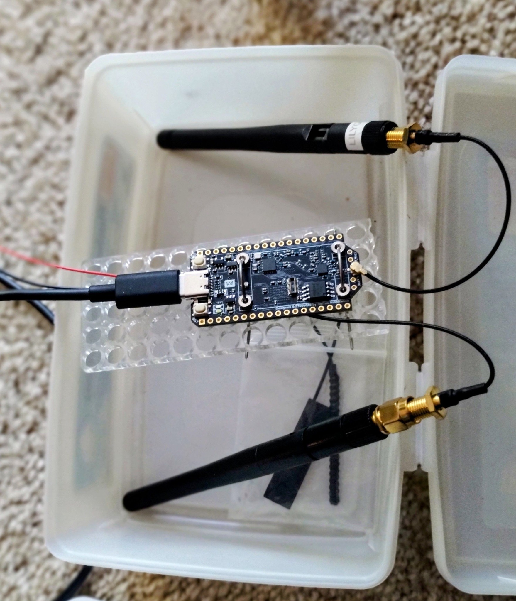 LoRa, MESHTASTIC, MeshCore Projects | Bench Testing chat node (WEWO), a ...