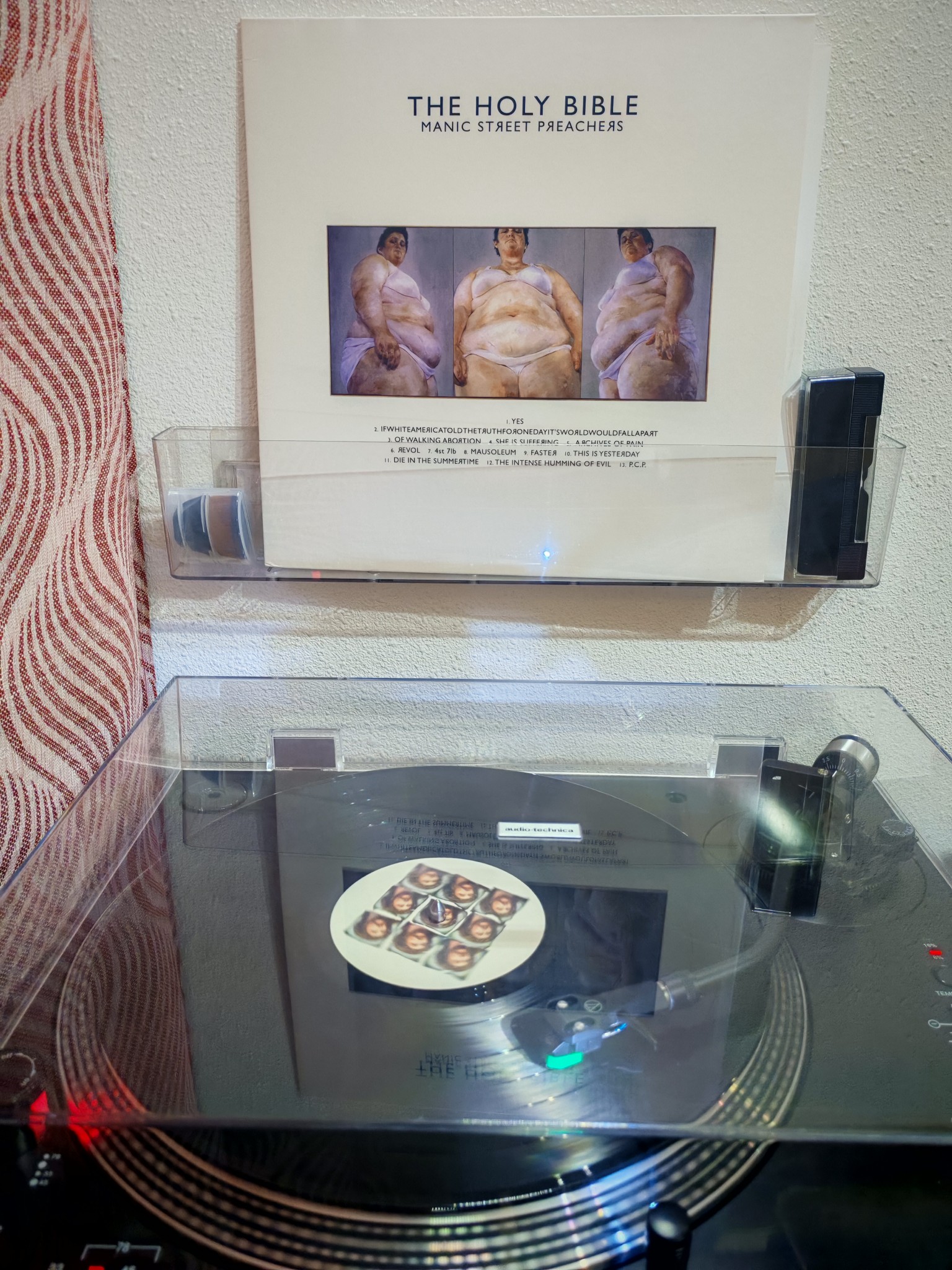 Manic Street Preachers' 'The Holy Bible' turns 31
