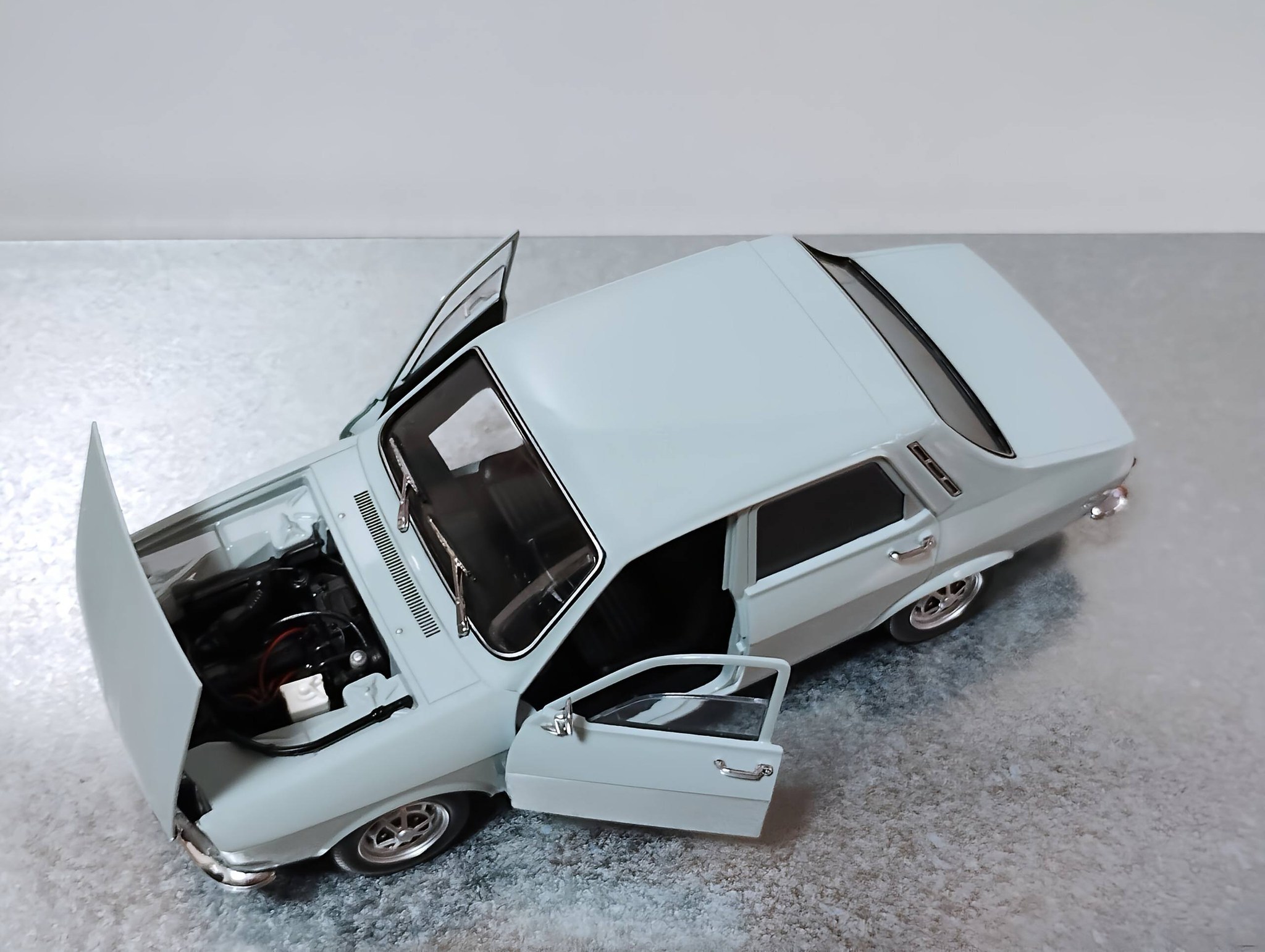 1974 Renault 12 TS Norev 1:18 model car review