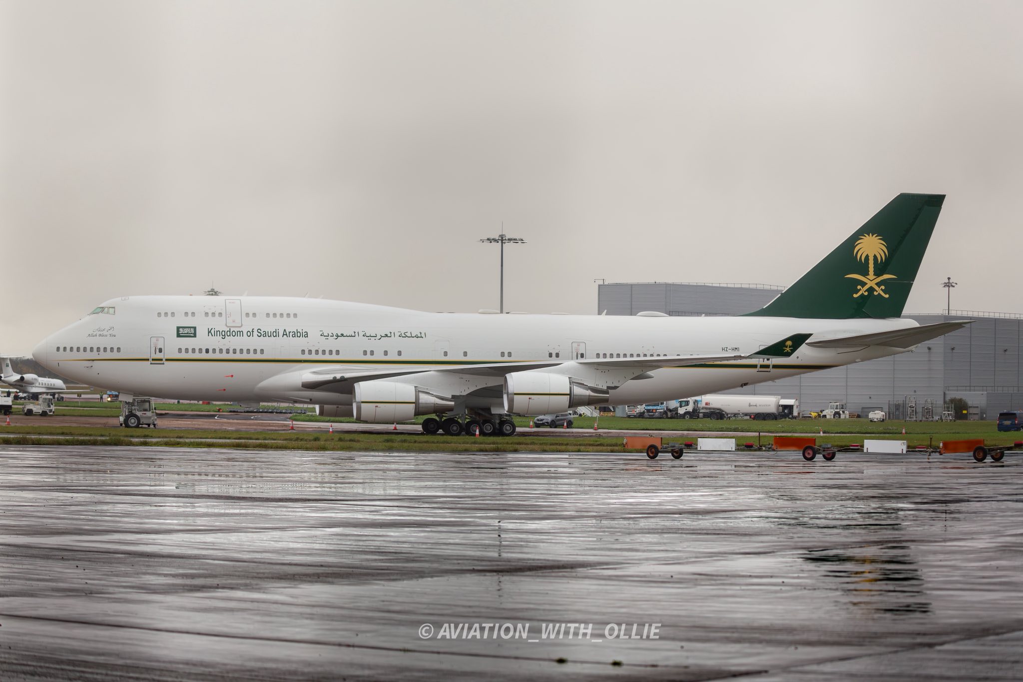 A rainy morning down at stansted. Photographed are: | Facebook