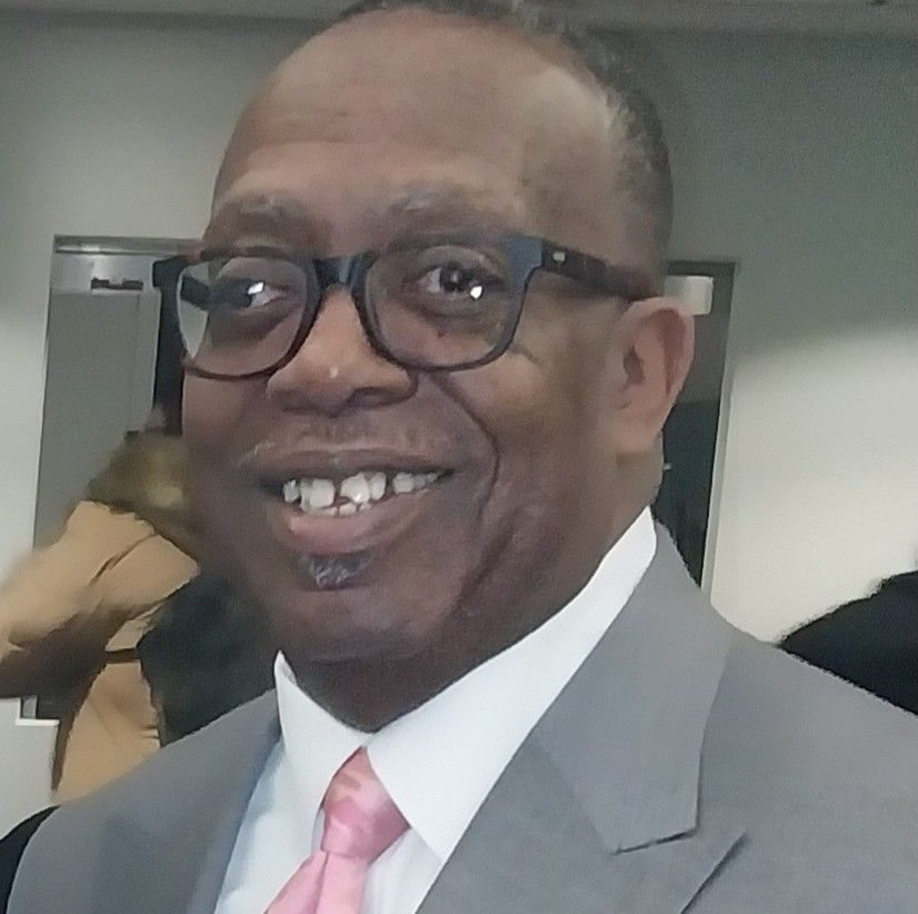 Russell Reed Jr.