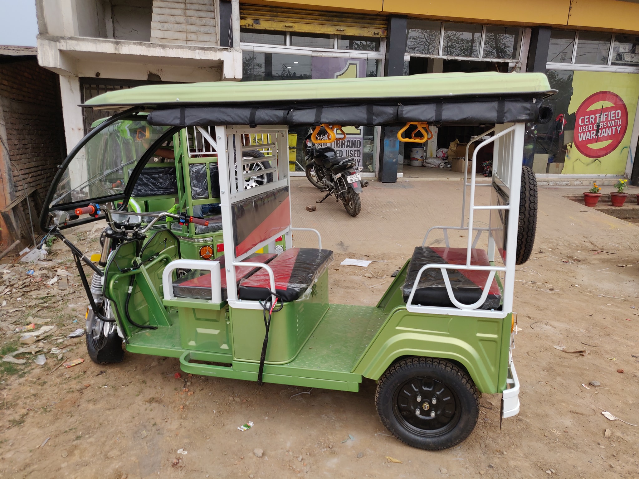 New Chetak Model from YC - R S Motors Yatri E Rickshaw