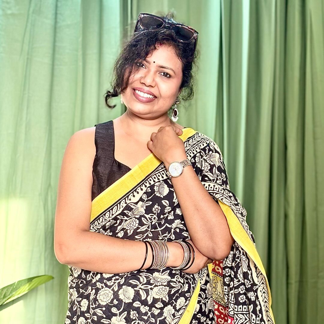 Which styling would you pick for this gorgeous red saree? Oxidised ...