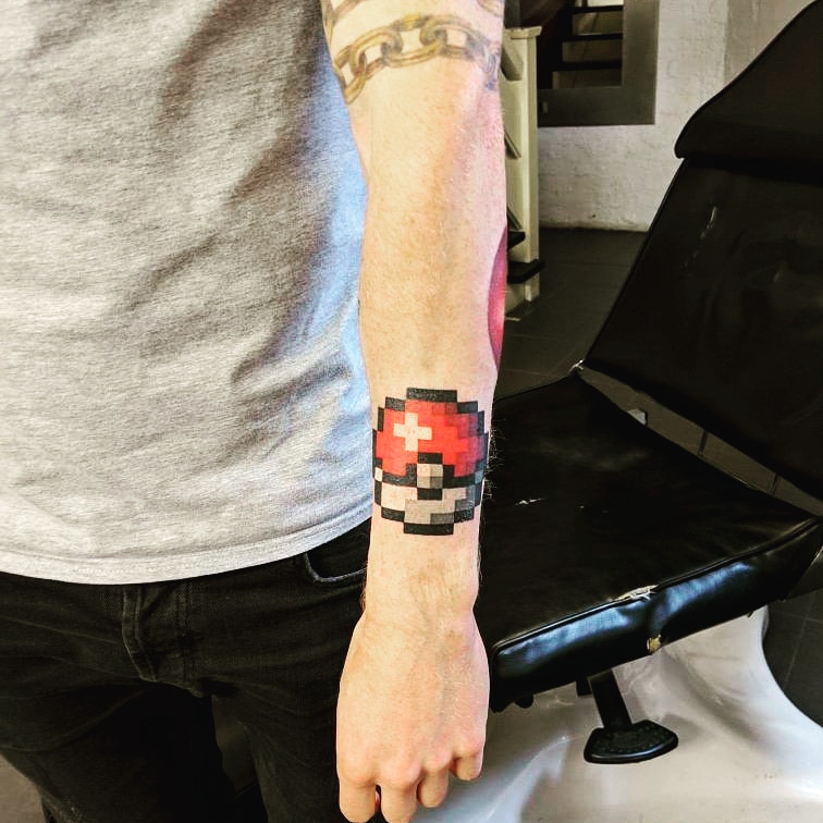 Tom Rocks Maths - Tattoo number two: 8-bit pokeball...