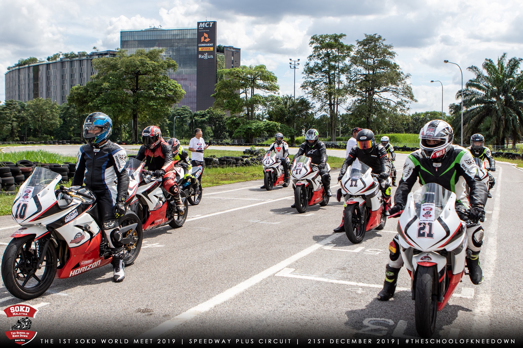 The School of Knee... - The School of Knee Down - Malaysia